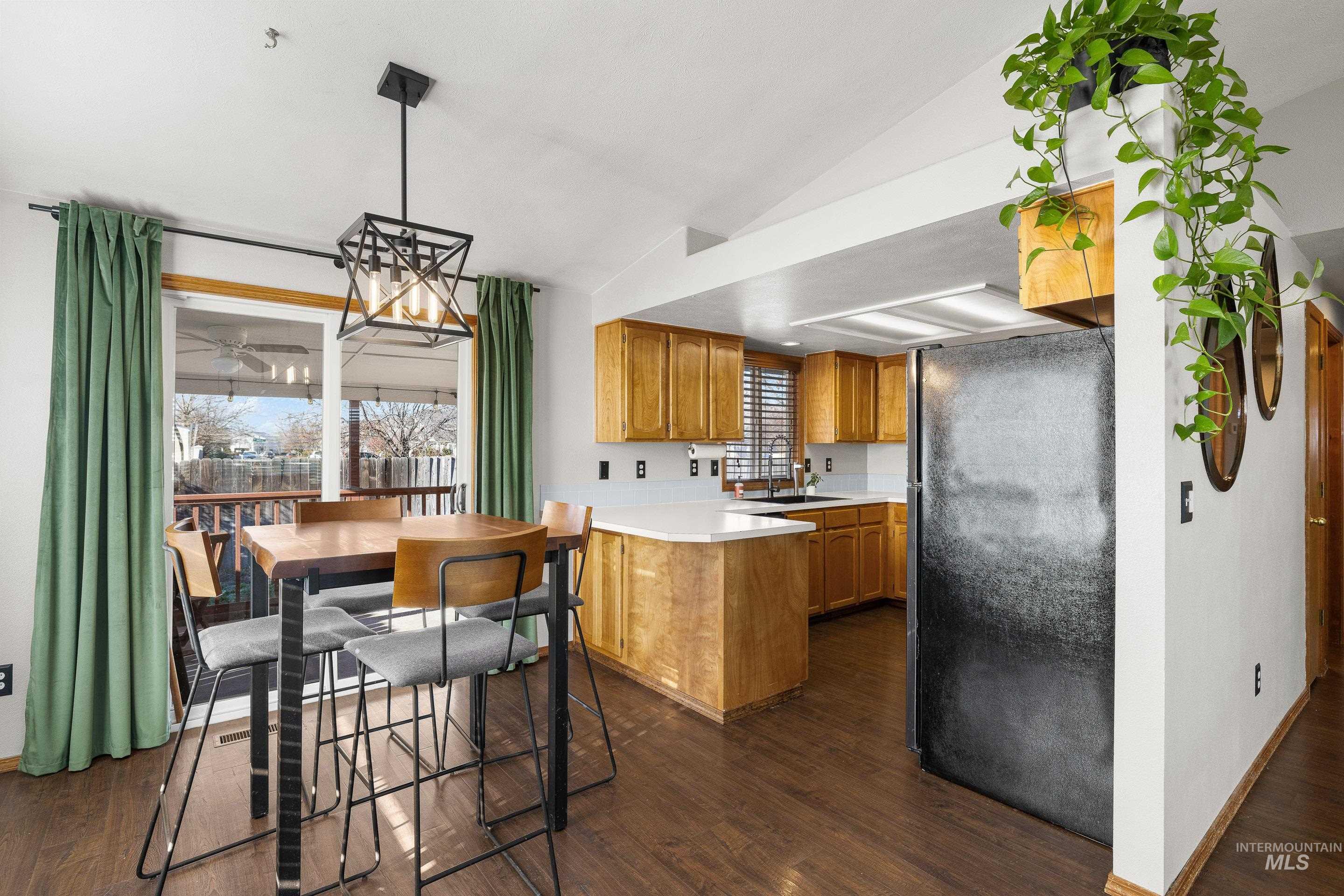 4735 S Rawhide Ave, Boise, Idaho 83709, 3 Bedrooms, 2 Bathrooms, Residential For Sale, Price $364,900,MLS 98969391