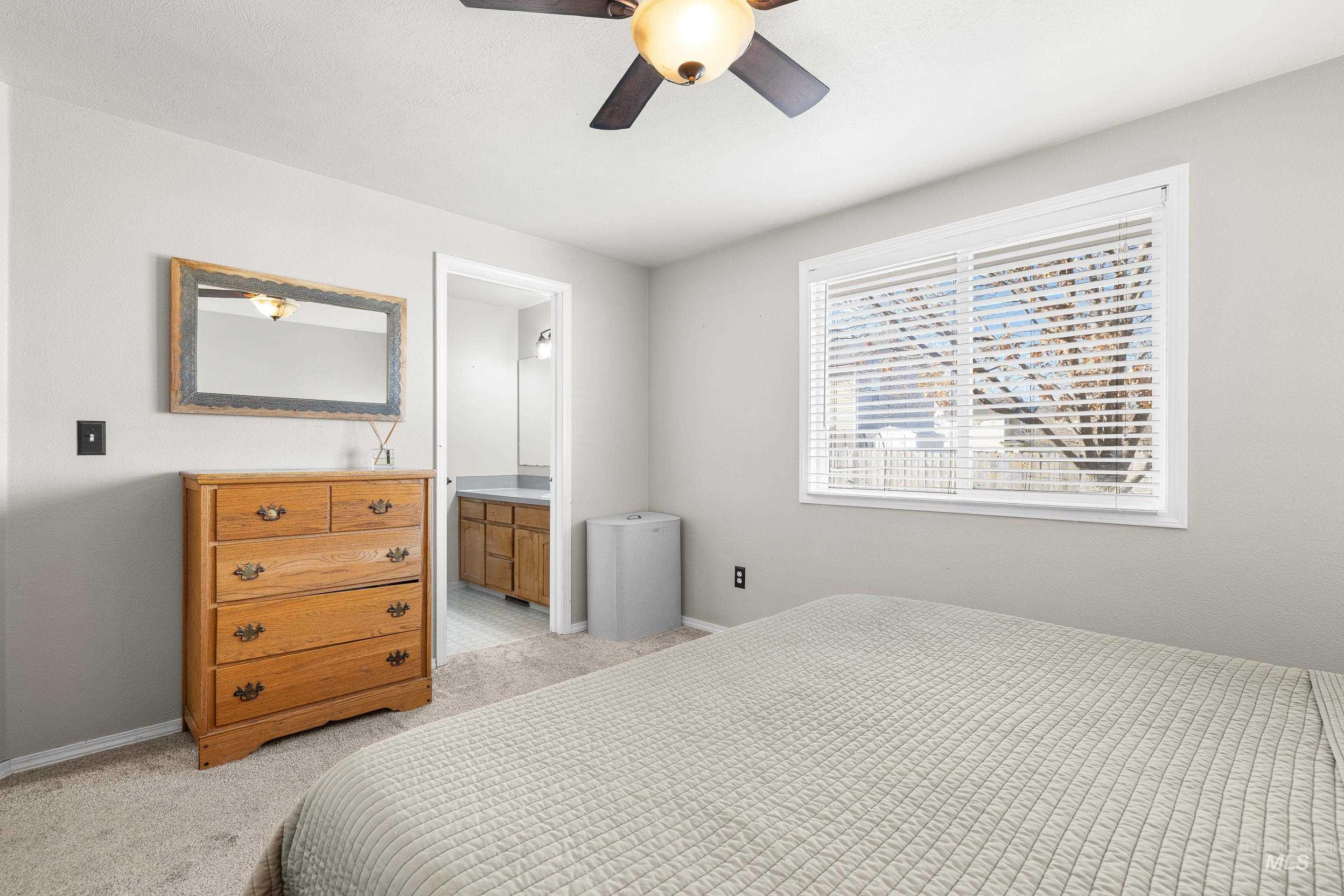 4735 S Rawhide Ave, Boise, Idaho 83709, 3 Bedrooms, 2 Bathrooms, Residential For Sale, Price $364,900,MLS 98969391