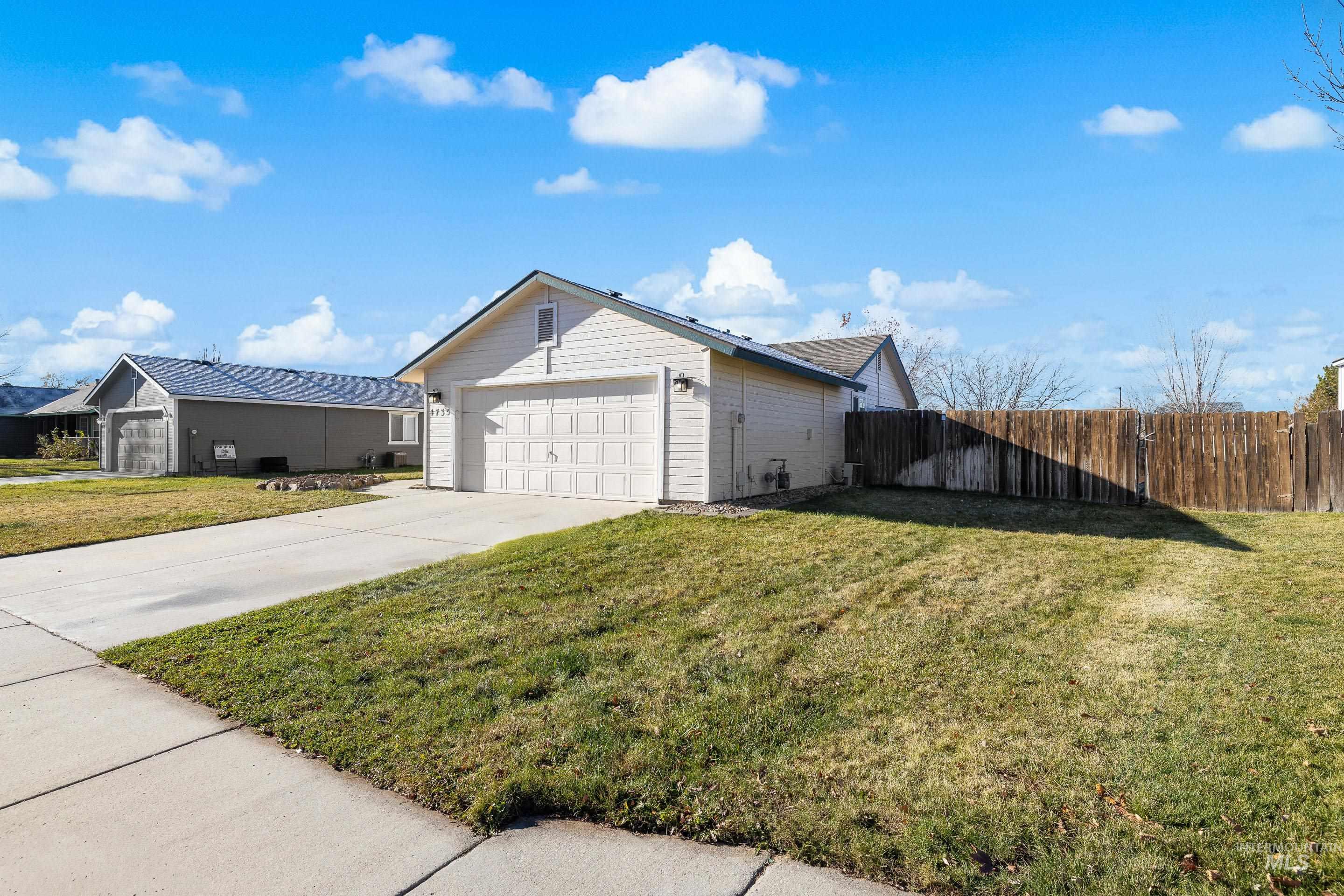 4735 S Rawhide Ave, Boise, Idaho 83709, 3 Bedrooms, 2 Bathrooms, Residential For Sale, Price $364,900,MLS 98969391