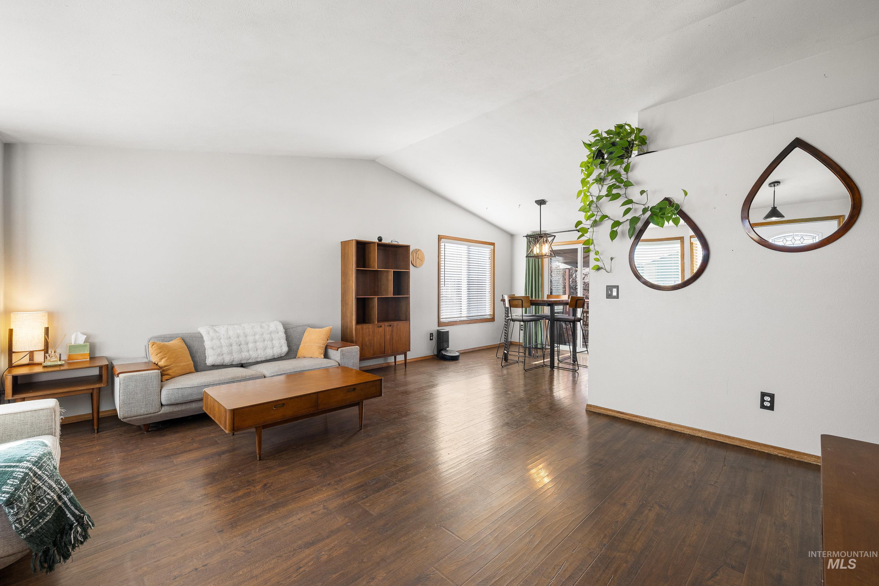 4735 S Rawhide Ave, Boise, Idaho 83709, 3 Bedrooms, 2 Bathrooms, Residential For Sale, Price $364,900,MLS 98969391