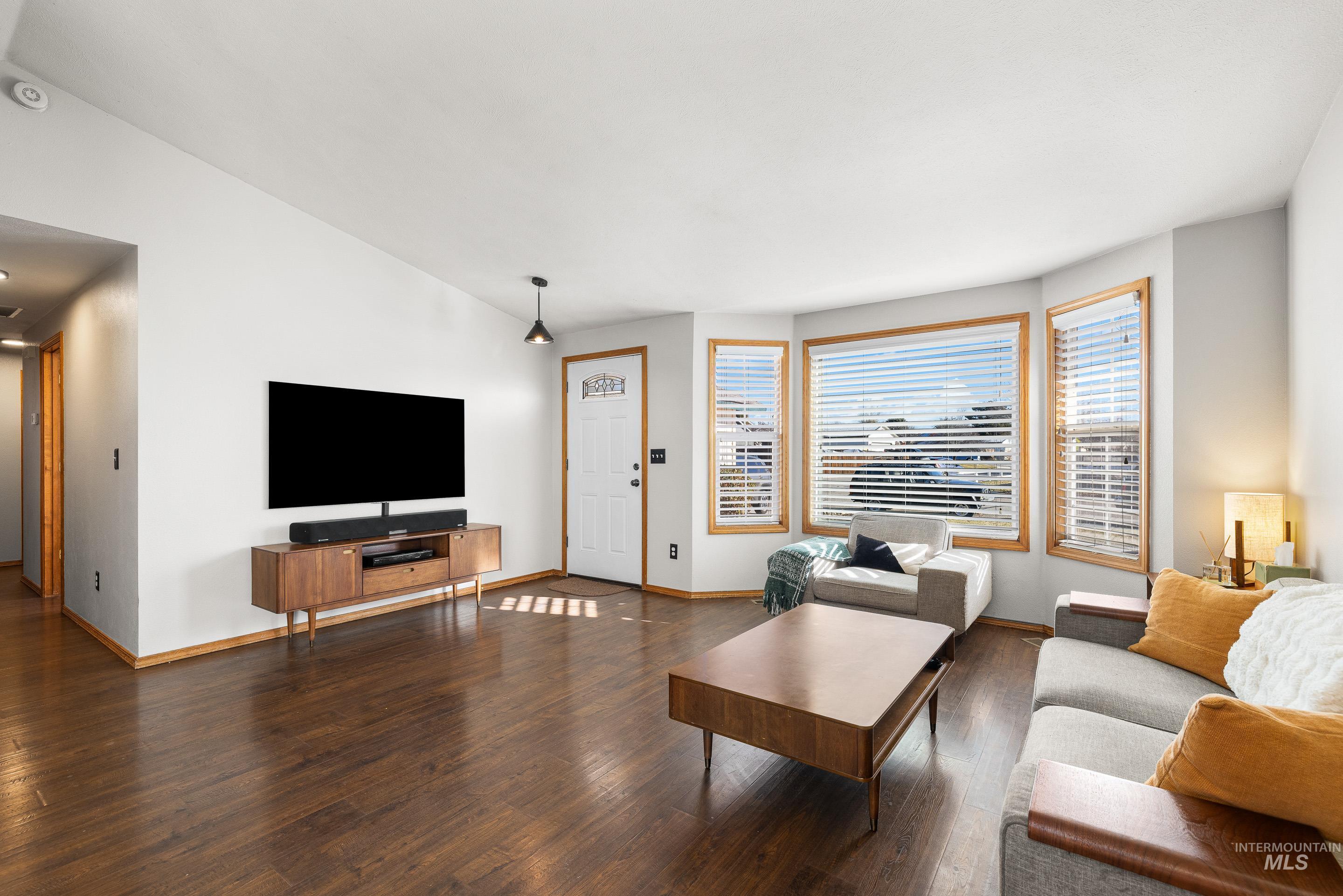 4735 S Rawhide Ave, Boise, Idaho 83709, 3 Bedrooms, 2 Bathrooms, Residential For Sale, Price $364,900,MLS 98969391