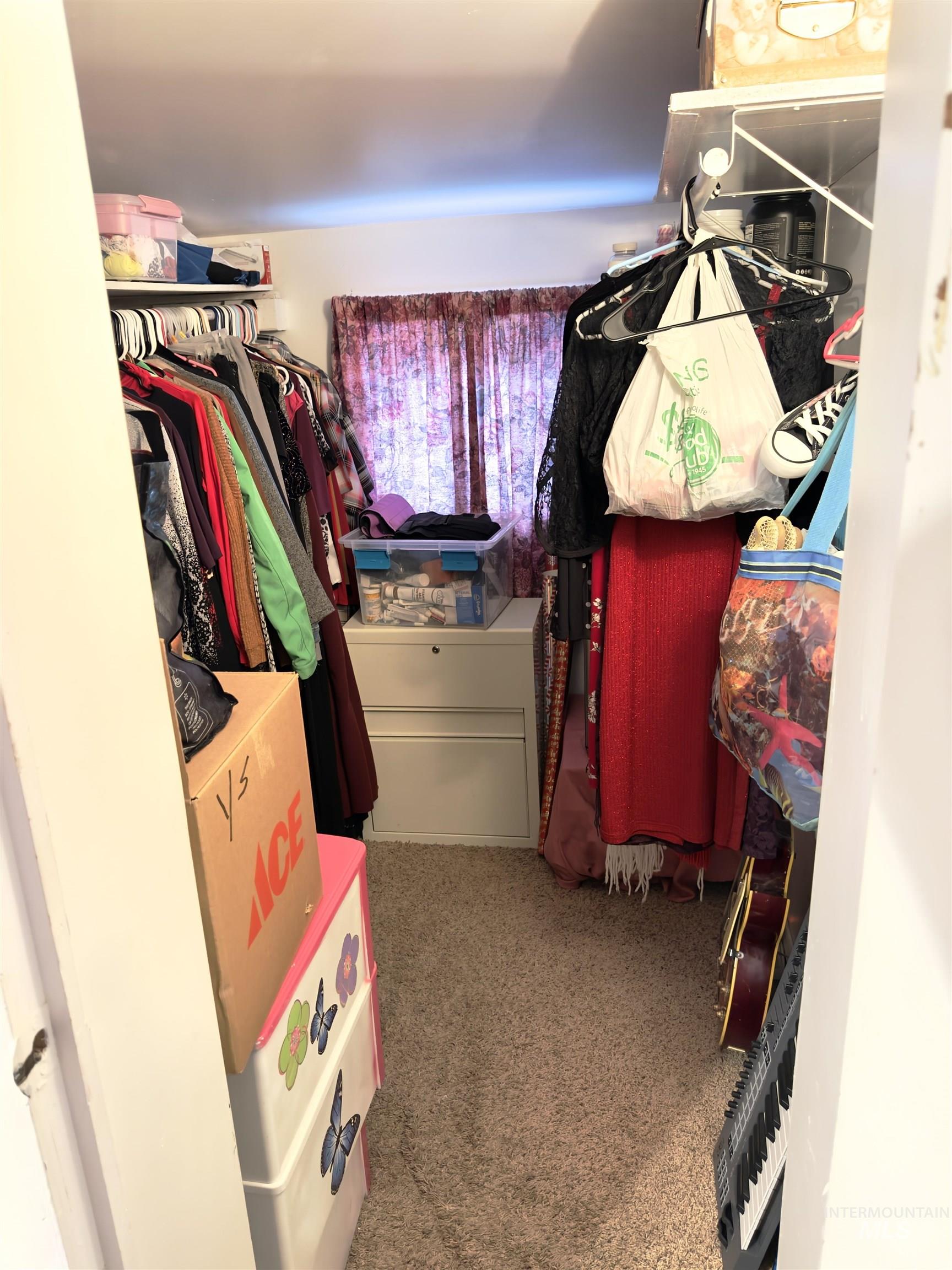 336 NW 11th Ave, Ontario, Oregon 97914, 4 Bedrooms, 2 Bathrooms, Residential For Sale, Price $299,000,MLS 98969395