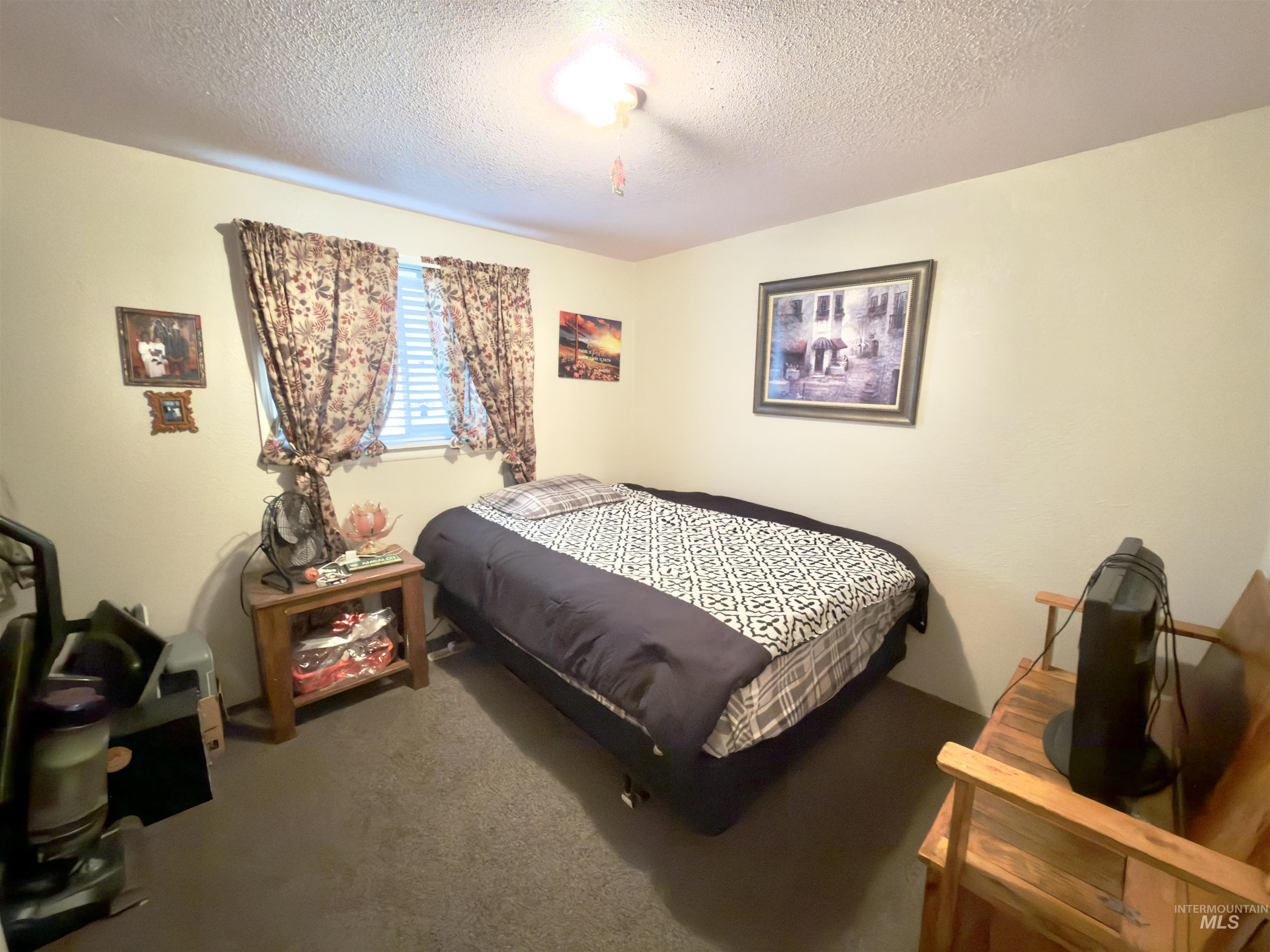 336 NW 11th Ave, Ontario, Oregon 97914, 4 Bedrooms, 2 Bathrooms, Residential For Sale, Price $299,000,MLS 98969395