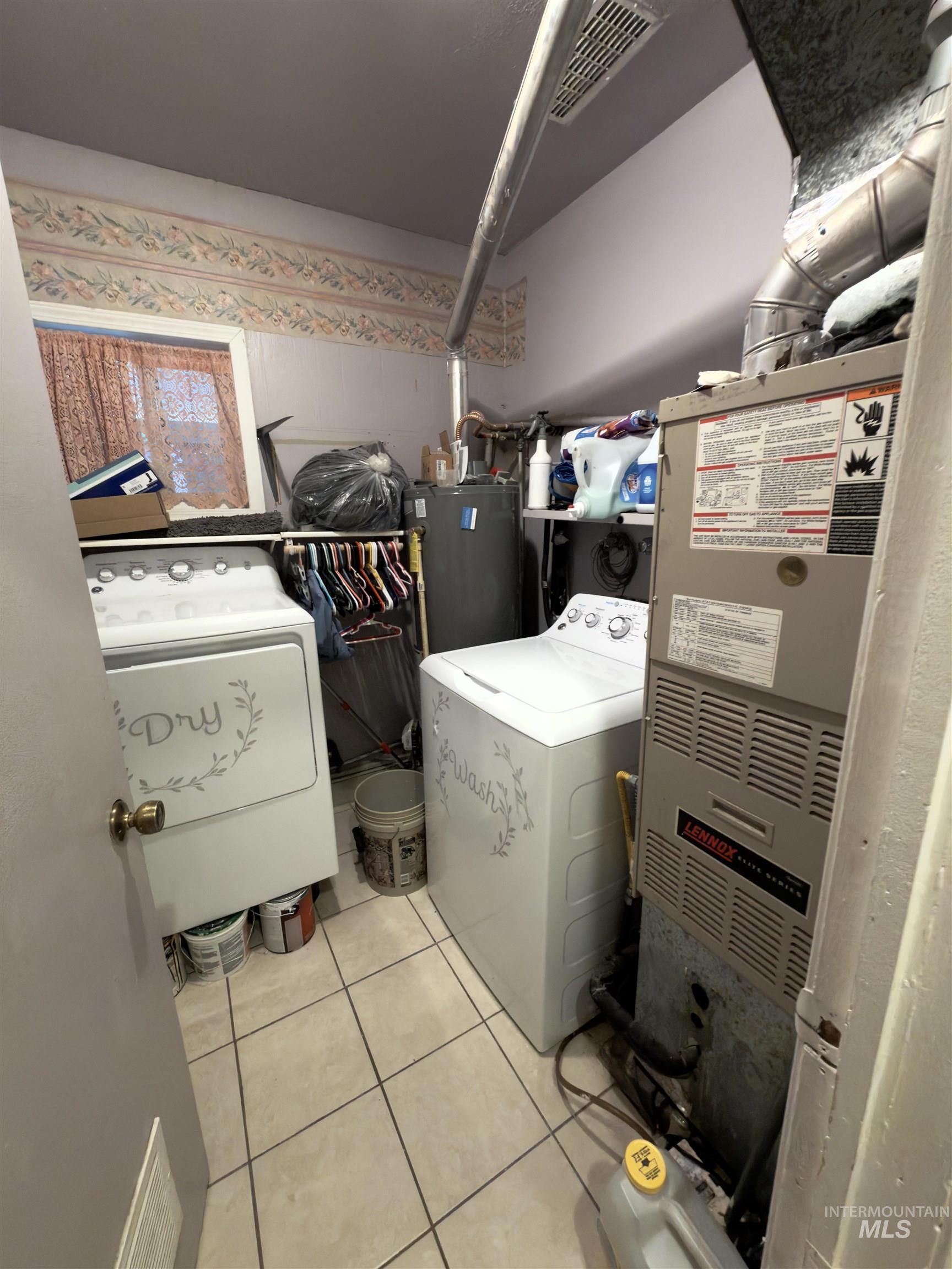 336 NW 11th Ave, Ontario, Oregon 97914, 4 Bedrooms, 2 Bathrooms, Residential For Sale, Price $299,000,MLS 98969395