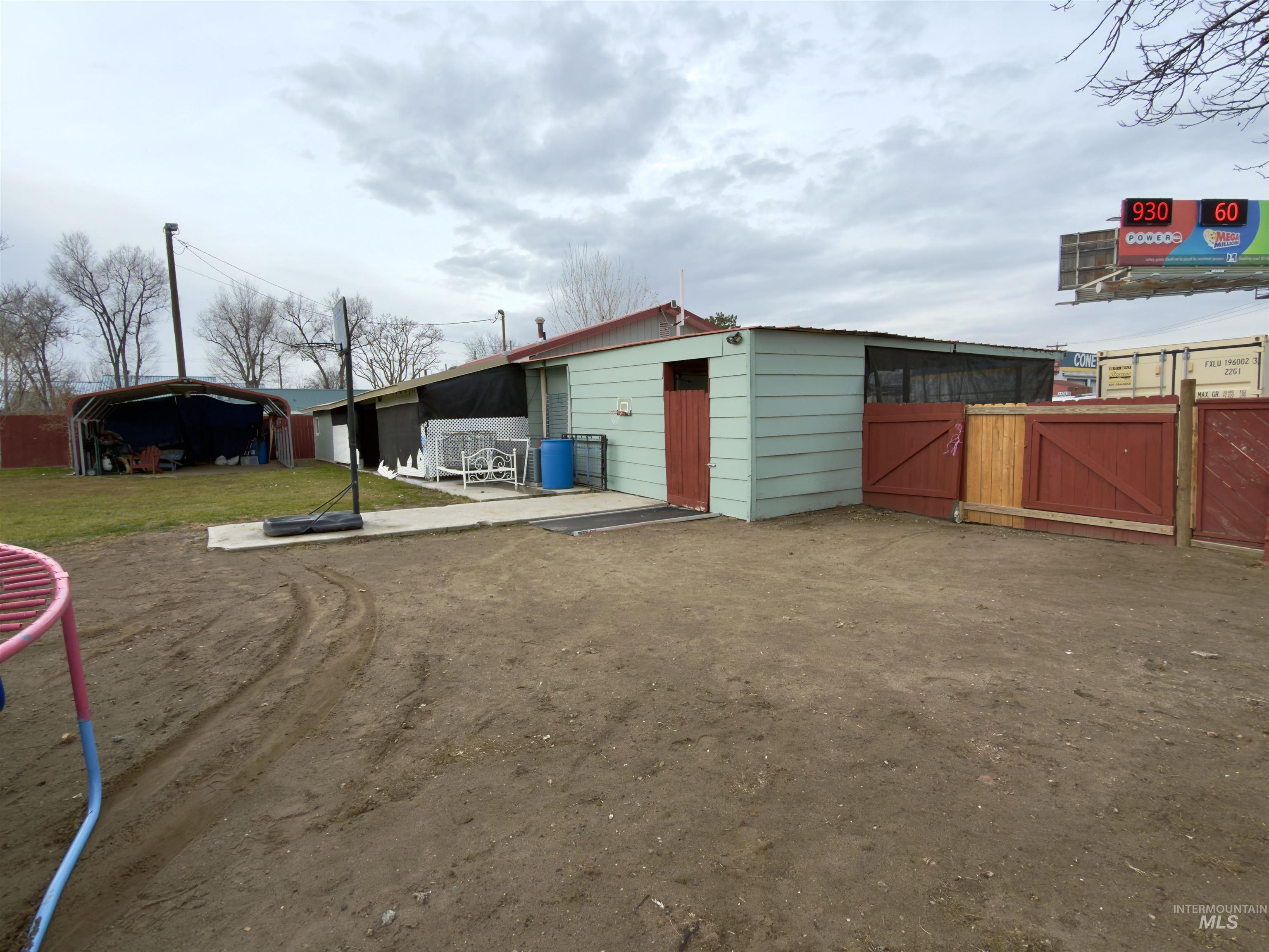 336 NW 11th Ave, Ontario, Oregon 97914, 4 Bedrooms, 2 Bathrooms, Residential For Sale, Price $299,000,MLS 98969395