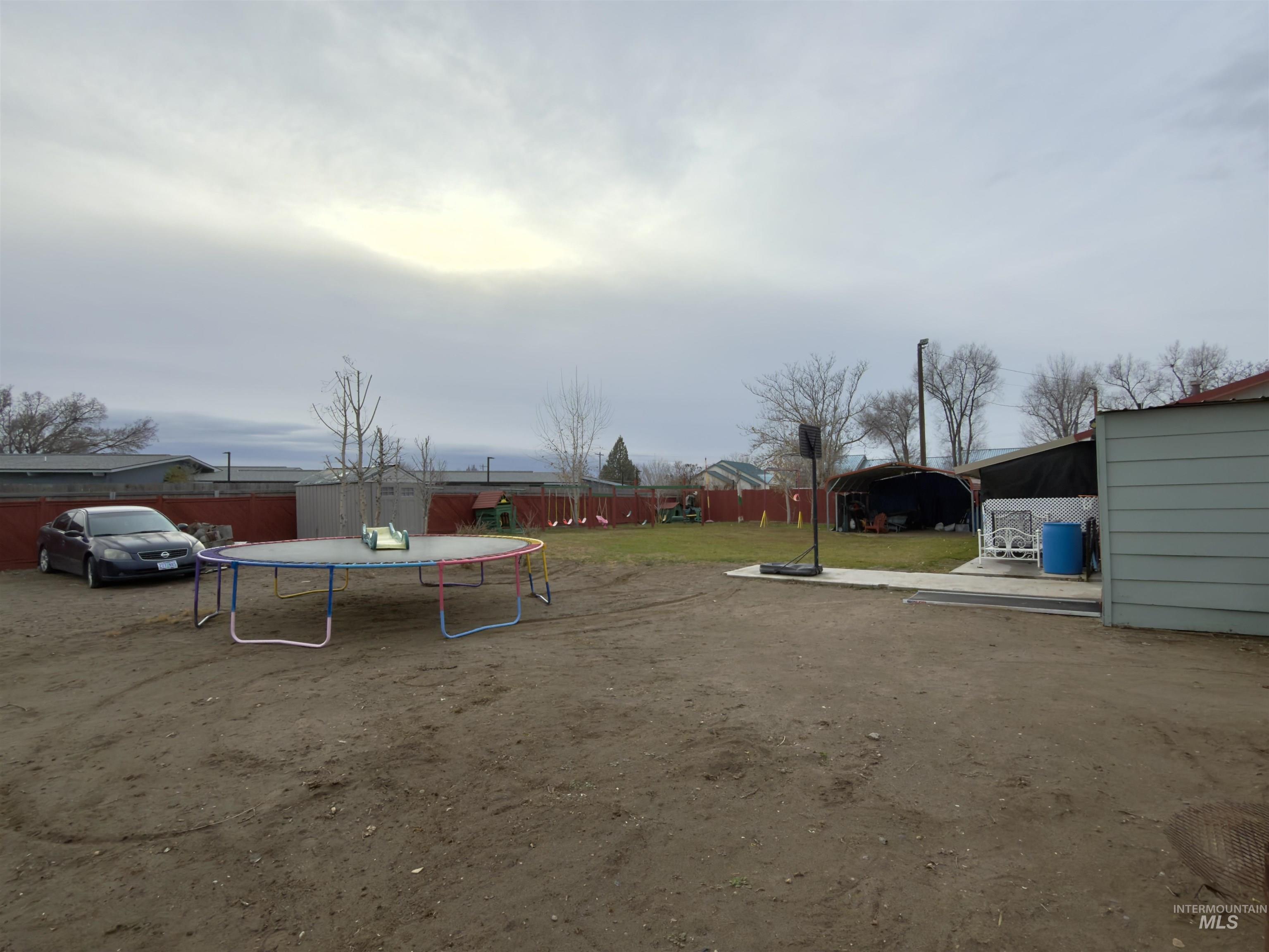 336 NW 11th Ave, Ontario, Oregon 97914, 4 Bedrooms, 2 Bathrooms, Residential For Sale, Price $299,000,MLS 98969395