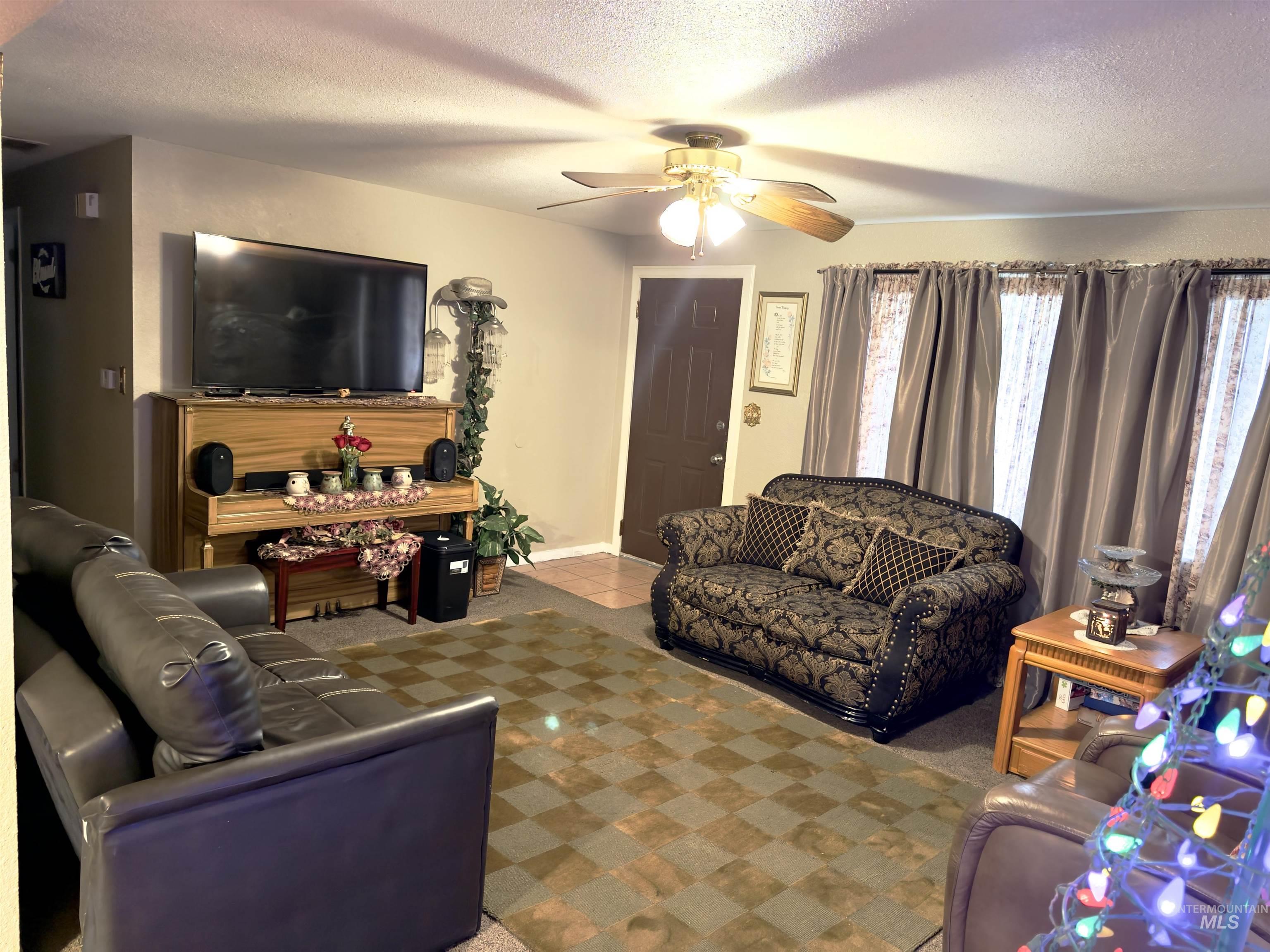 336 NW 11th Ave, Ontario, Oregon 97914, 4 Bedrooms, 2 Bathrooms, Residential For Sale, Price $299,000,MLS 98969395