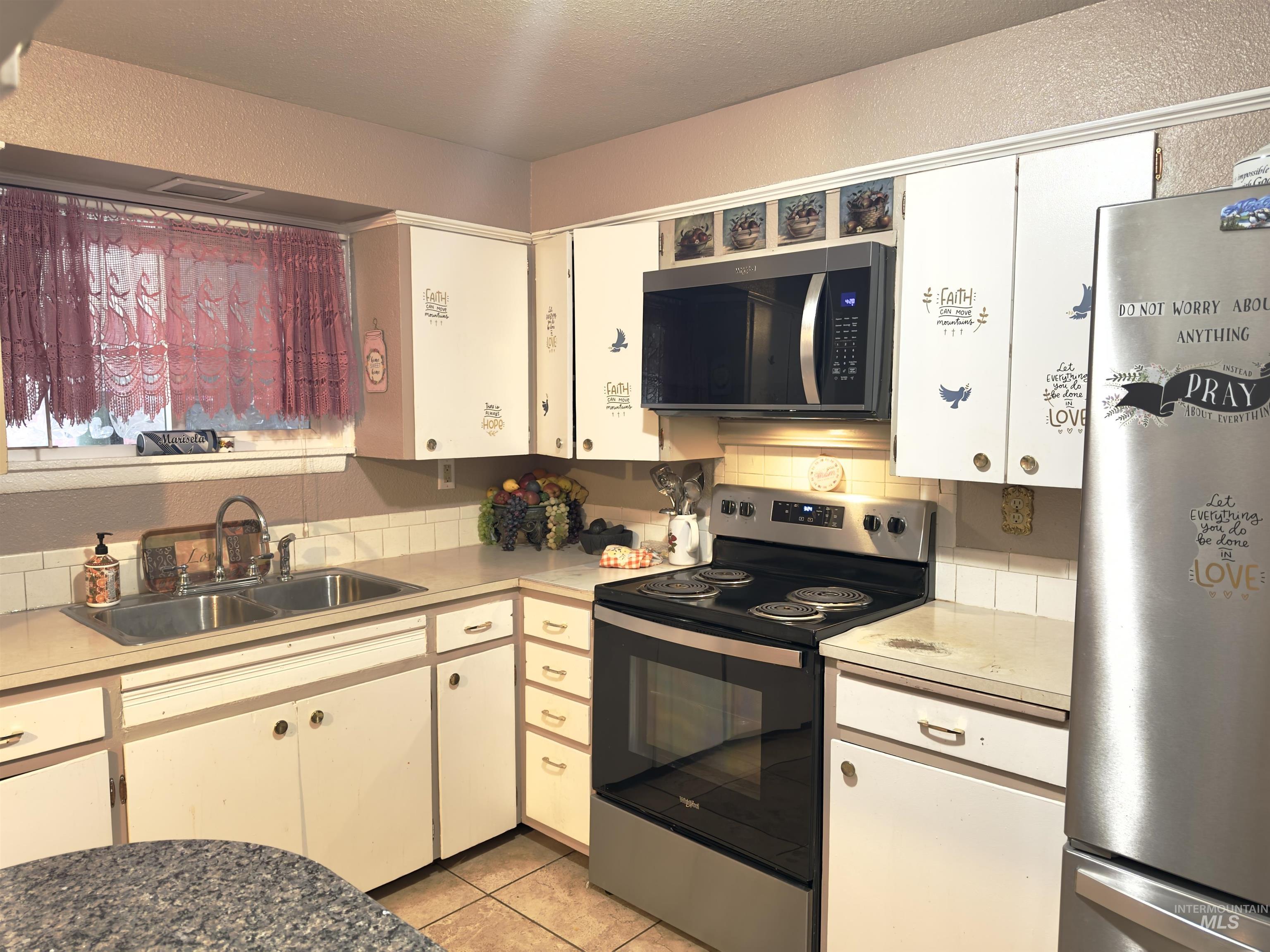 336 NW 11th Ave, Ontario, Oregon 97914, 4 Bedrooms, 2 Bathrooms, Residential For Sale, Price $299,000,MLS 98969395