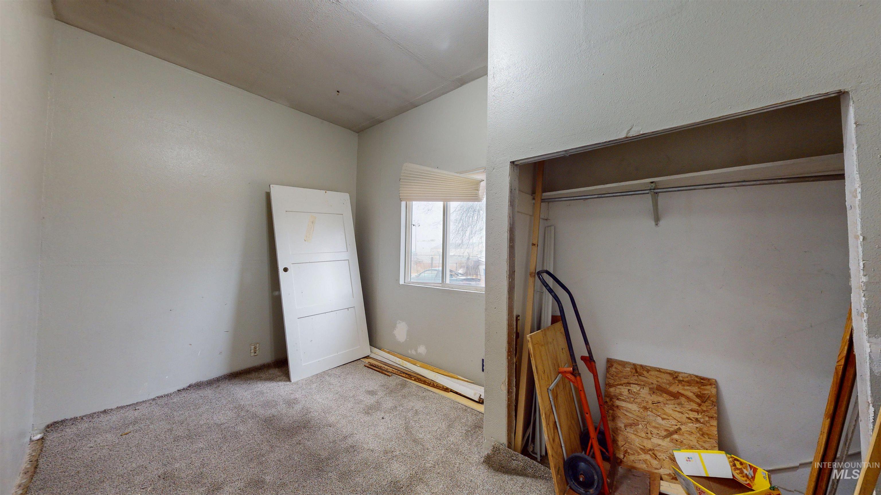 1410 S St, Heyburn, Idaho 83336, 3 Bedrooms, 1 Bathroom, Residential For Sale, Price $210,000,MLS 98969397