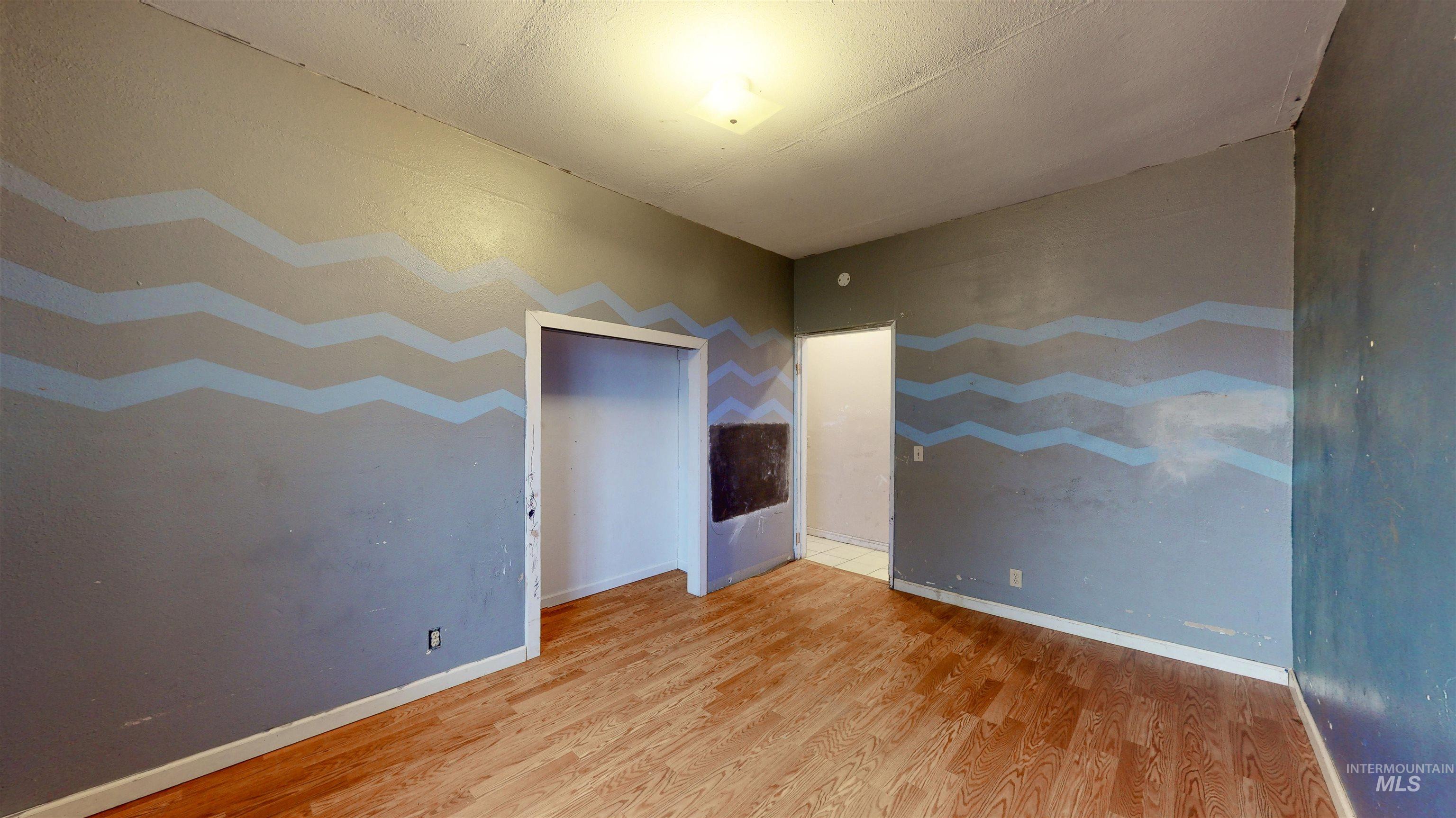 1410 S St, Heyburn, Idaho 83336, 3 Bedrooms, 1 Bathroom, Residential For Sale, Price $210,000,MLS 98969397