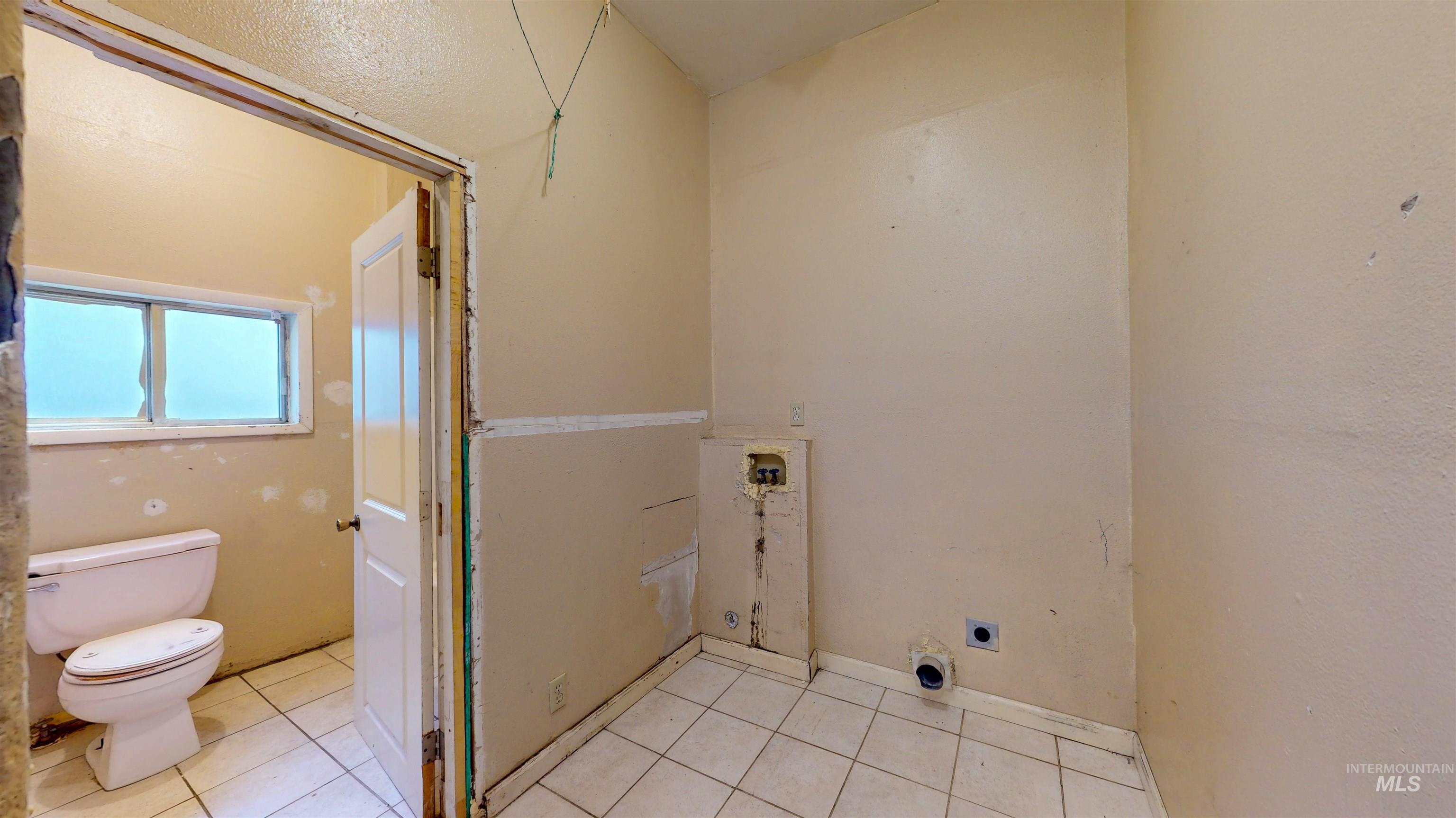 1410 S St, Heyburn, Idaho 83336, 3 Bedrooms, 1 Bathroom, Residential For Sale, Price $210,000,MLS 98969397