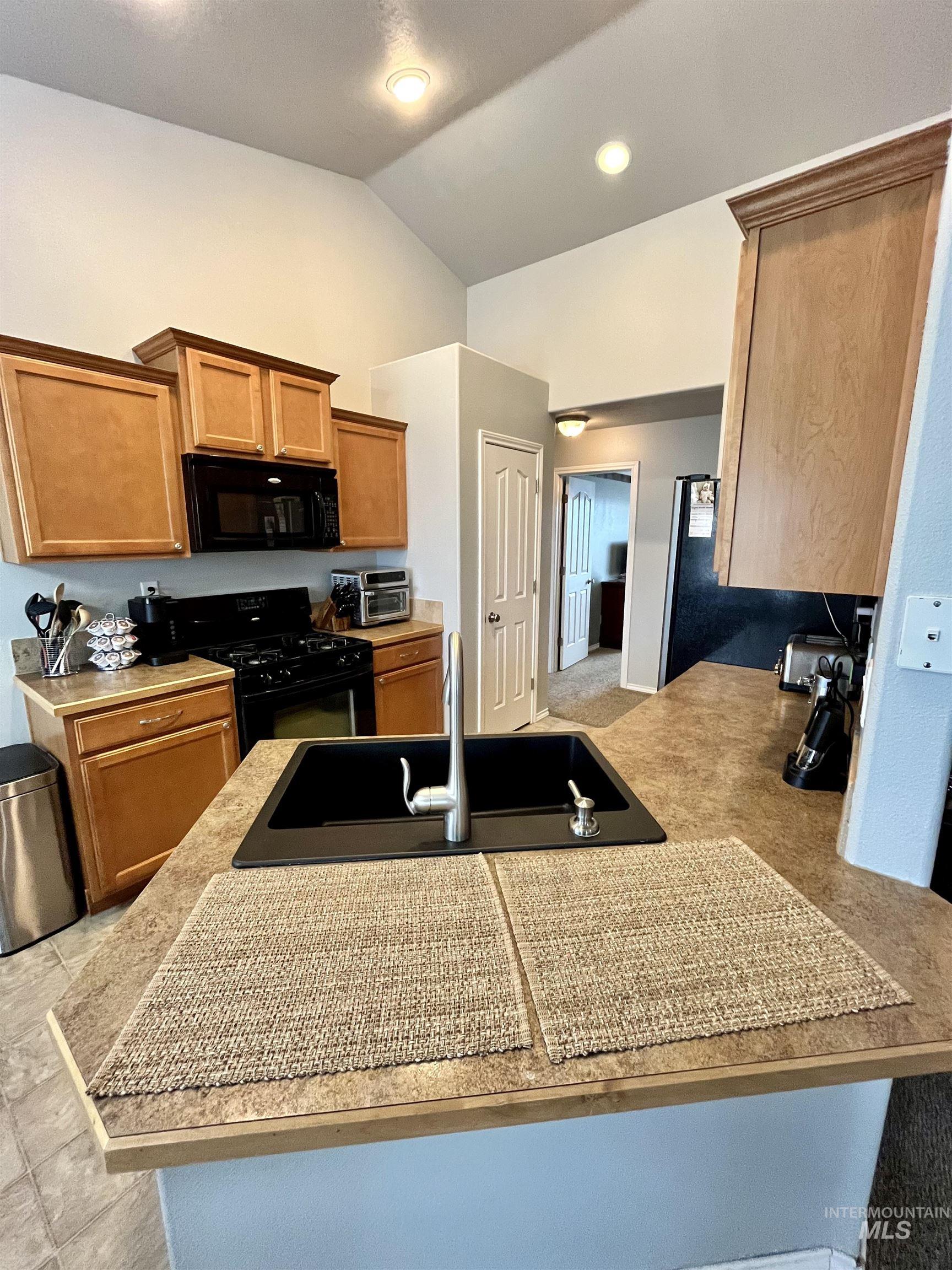 11366 W Cathedral St, Nampa, Idaho 83651, 3 Bedrooms, 2 Bathrooms, Residential For Sale, Price $375,000,MLS 98969400