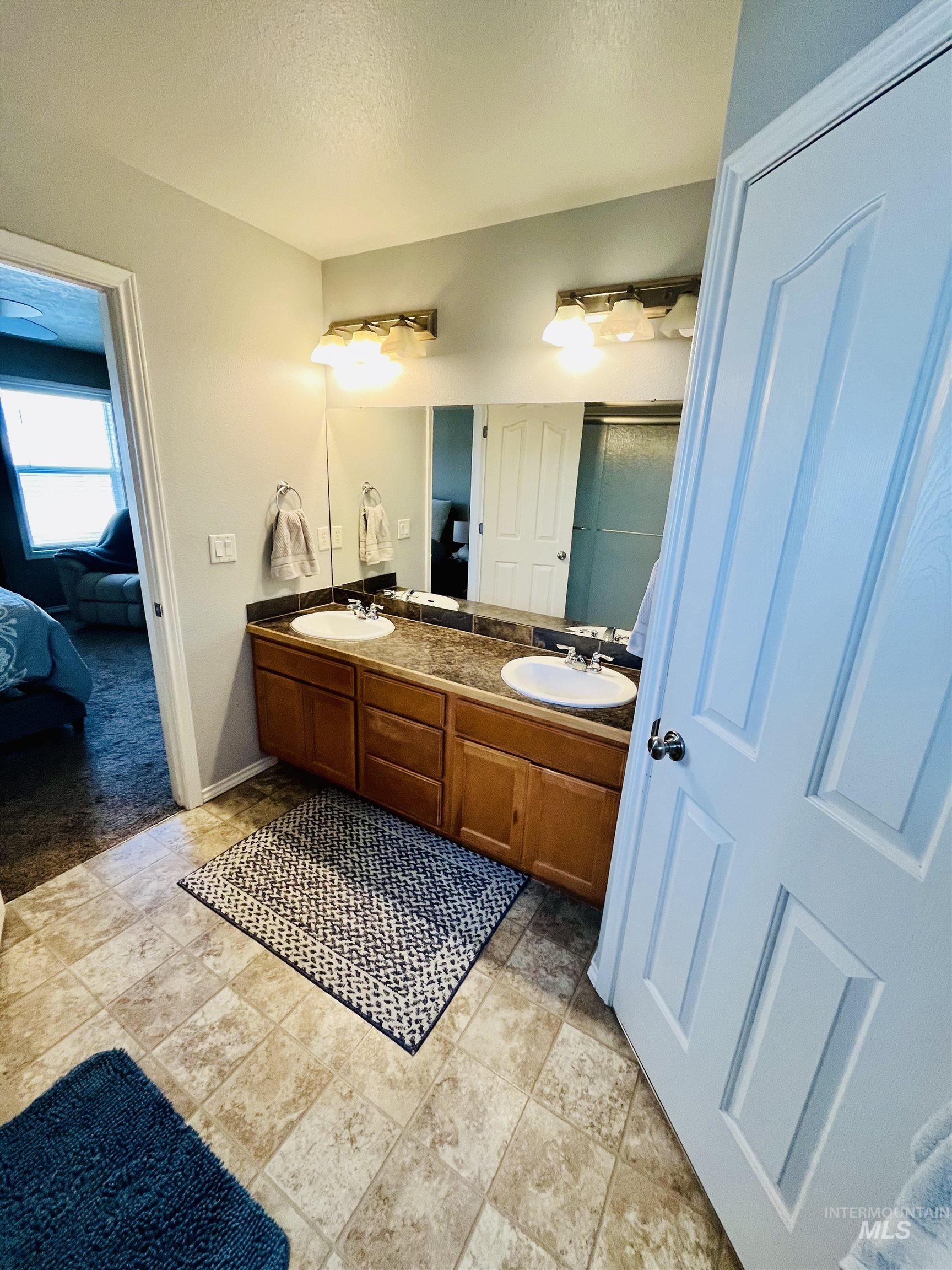 11366 W Cathedral St, Nampa, Idaho 83651, 3 Bedrooms, 2 Bathrooms, Residential For Sale, Price $375,000,MLS 98969400