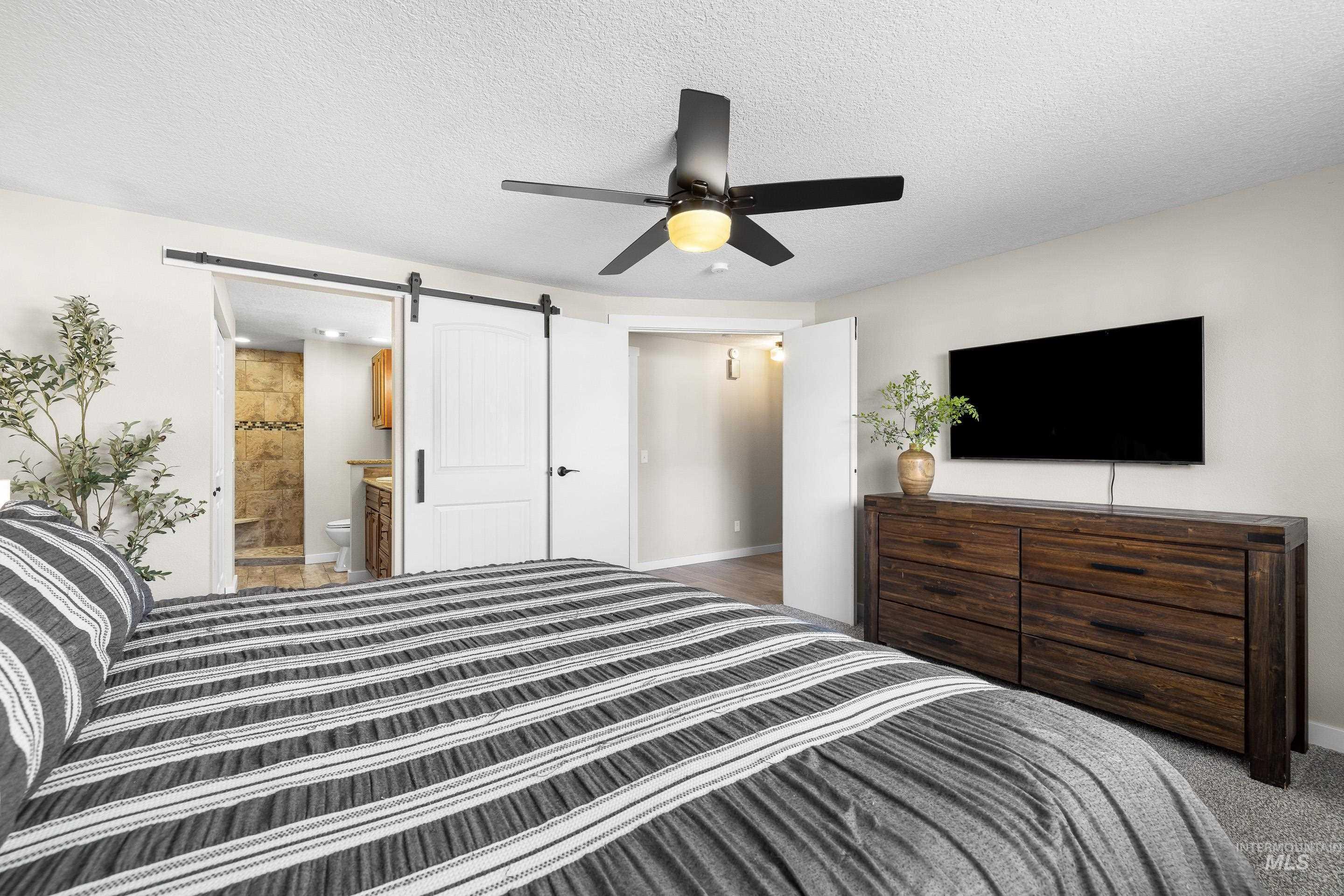 621 W Broadway Ave, Meridian, Idaho 83642, 4 Bedrooms, 3 Bathrooms, Residential For Sale, Price $550,000,MLS 98969406