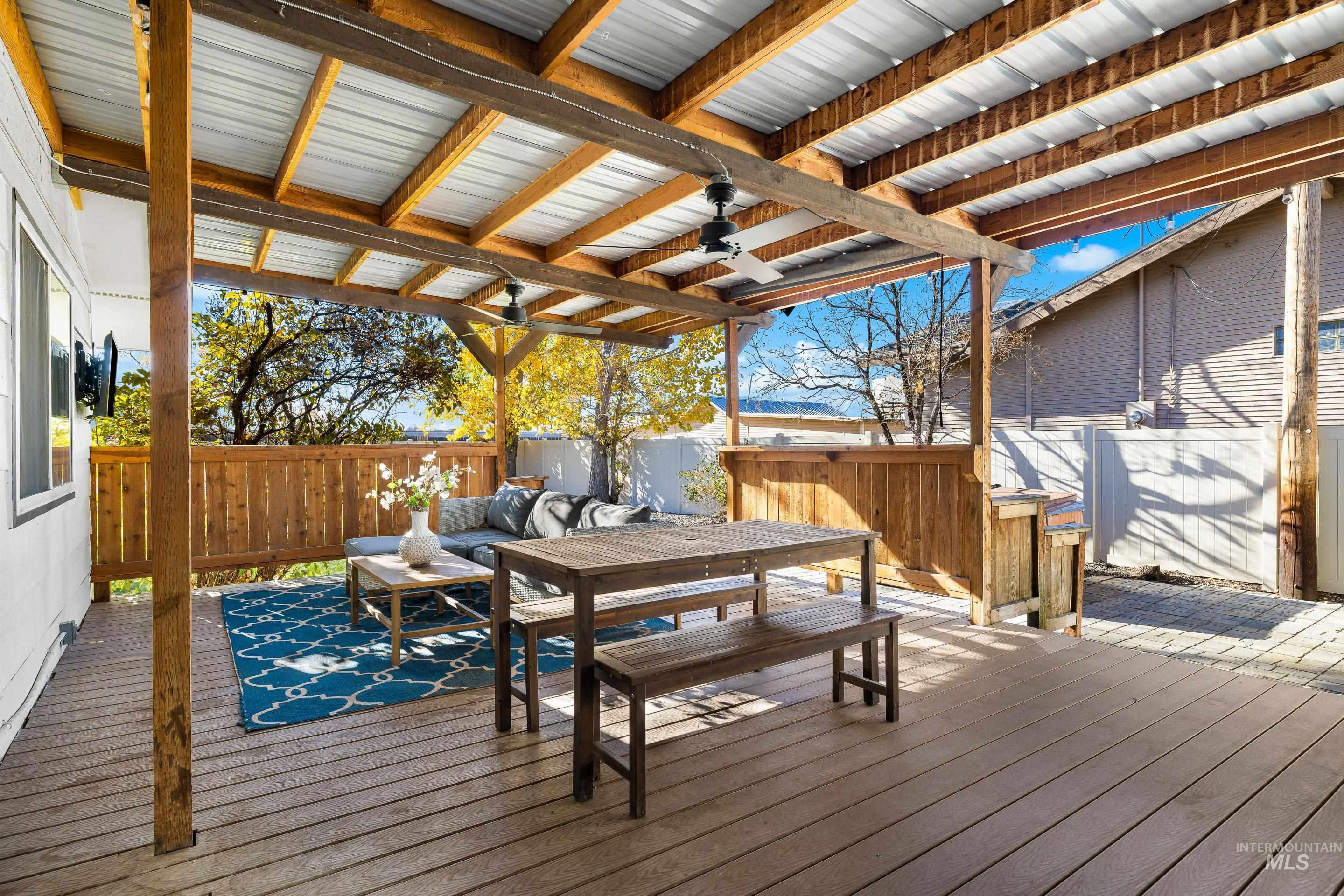 621 W Broadway Ave, Meridian, Idaho 83642, 4 Bedrooms, 3 Bathrooms, Residential For Sale, Price $550,000,MLS 98969406