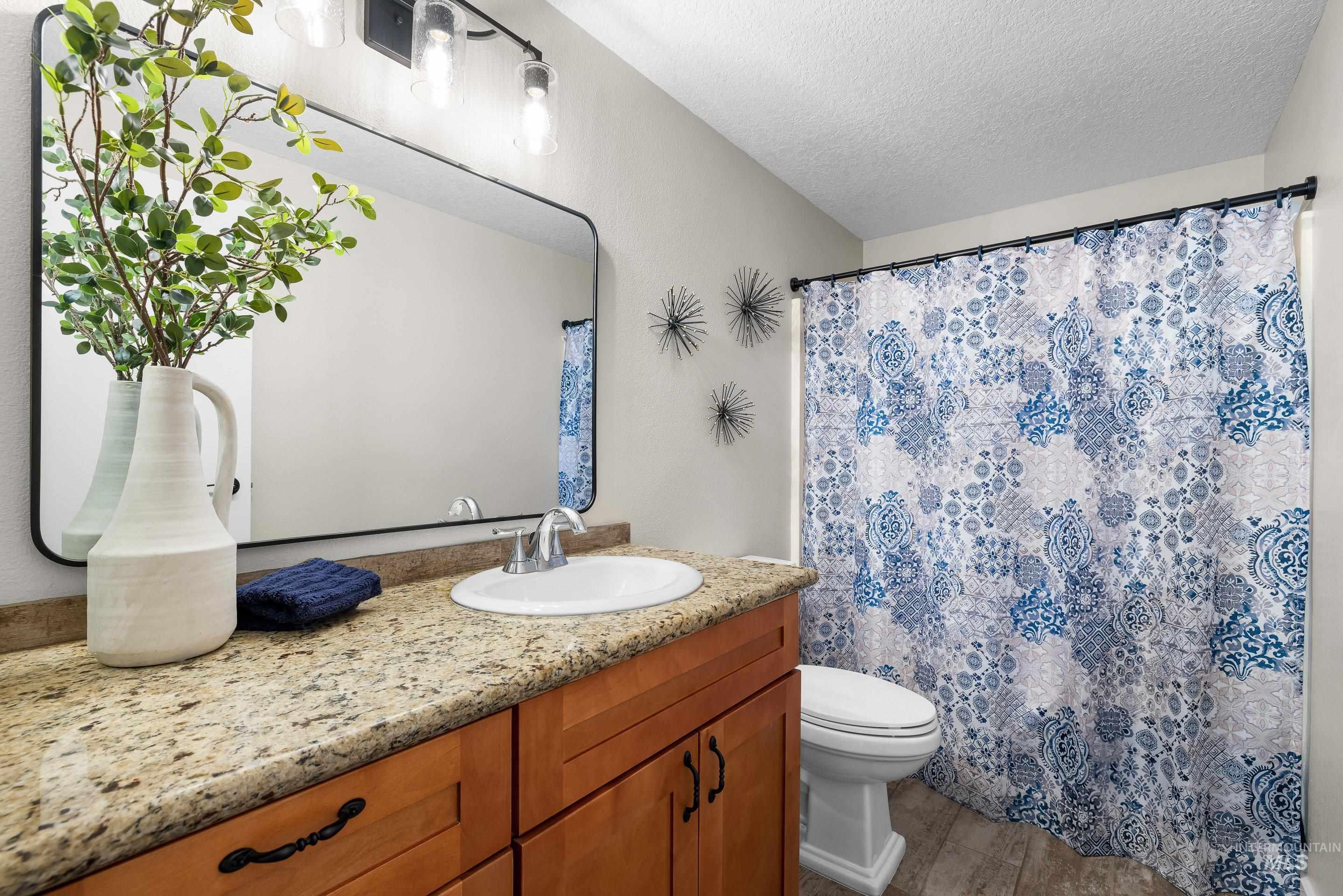 621 W Broadway Ave, Meridian, Idaho 83642, 4 Bedrooms, 3 Bathrooms, Residential For Sale, Price $550,000,MLS 98969406