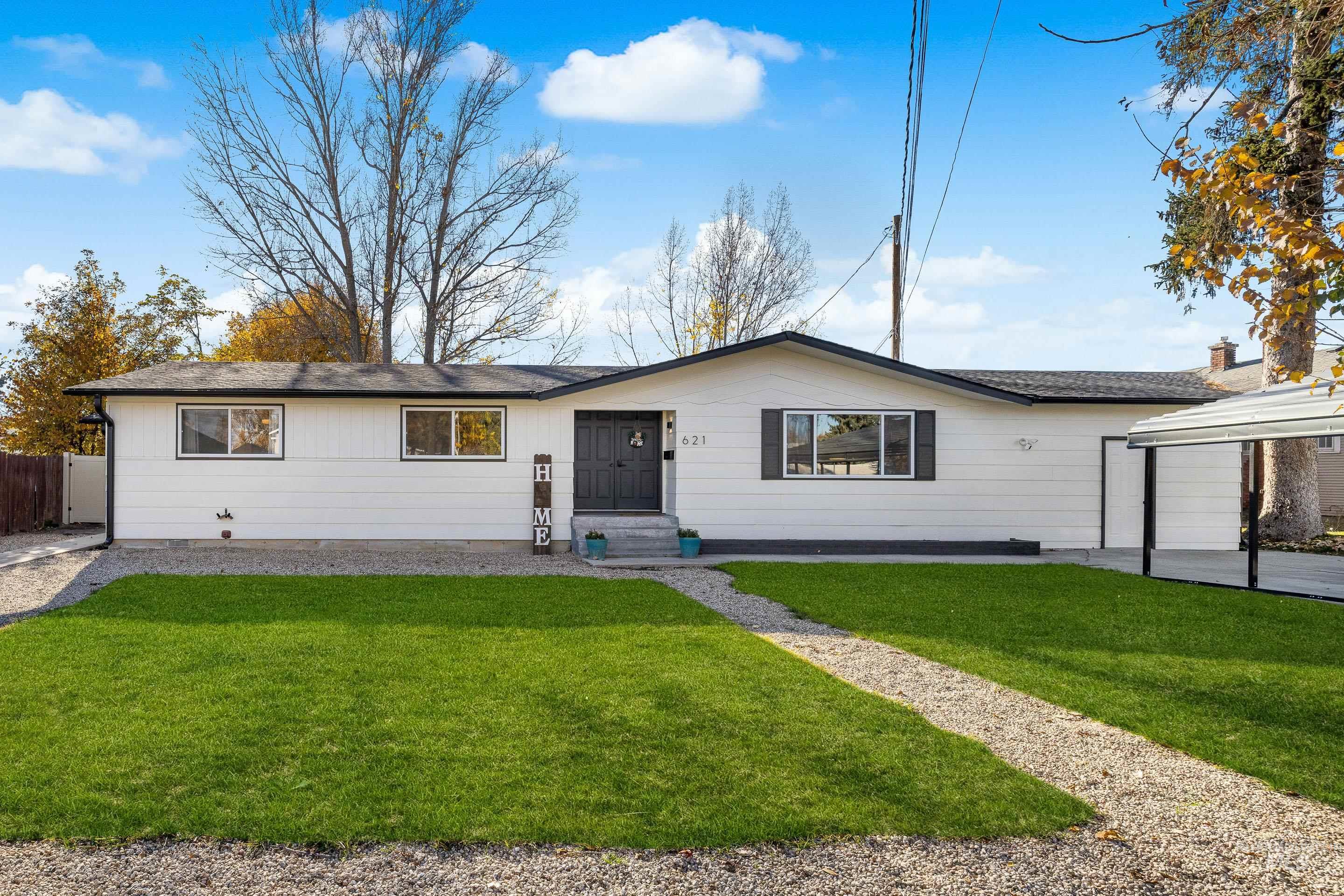 621 W Broadway Ave, Meridian, Idaho 83642, 4 Bedrooms, 3 Bathrooms, Residential For Sale, Price $550,000,MLS 98969406