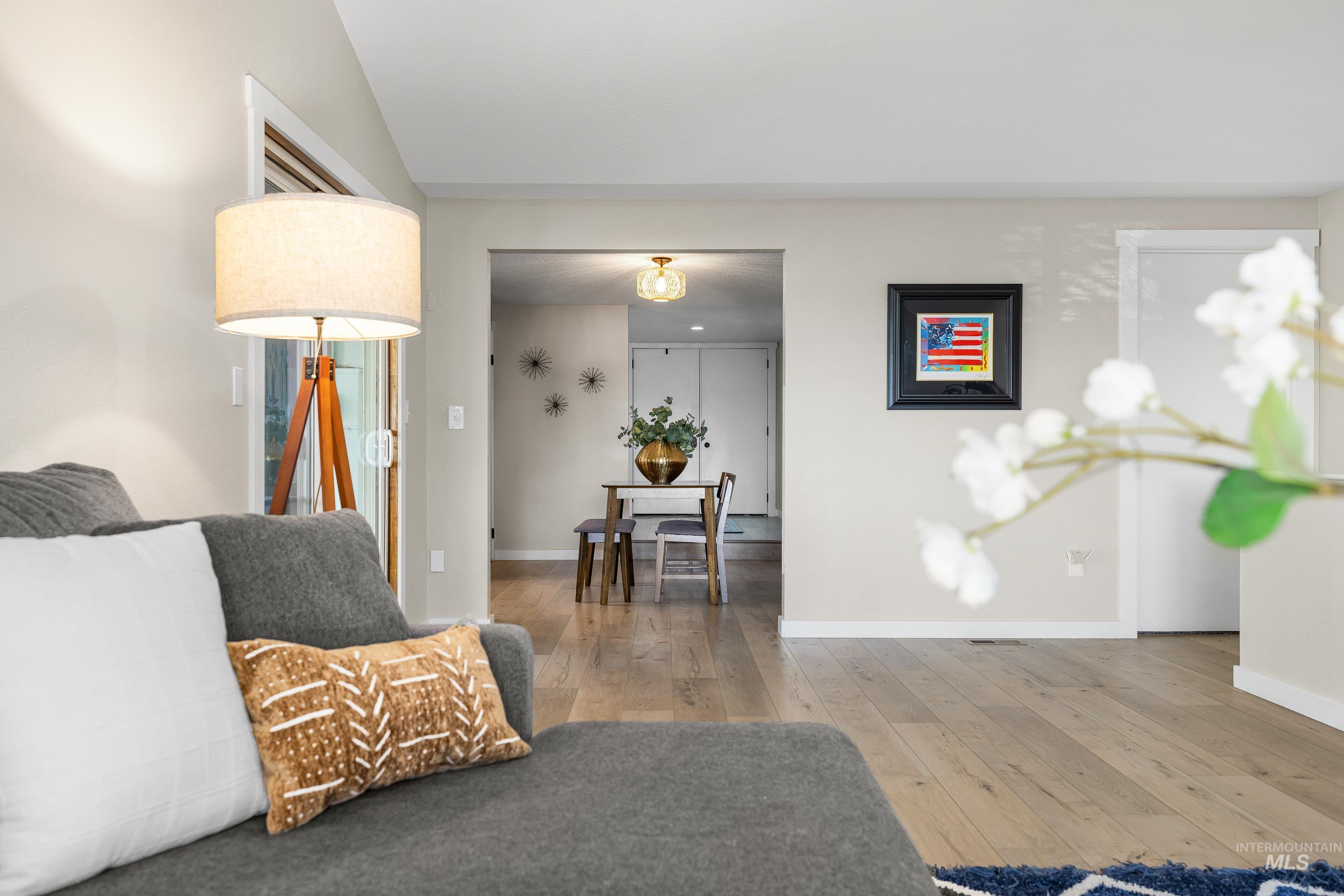 621 W Broadway Ave, Meridian, Idaho 83642, 4 Bedrooms, 3 Bathrooms, Residential For Sale, Price $550,000,MLS 98969406