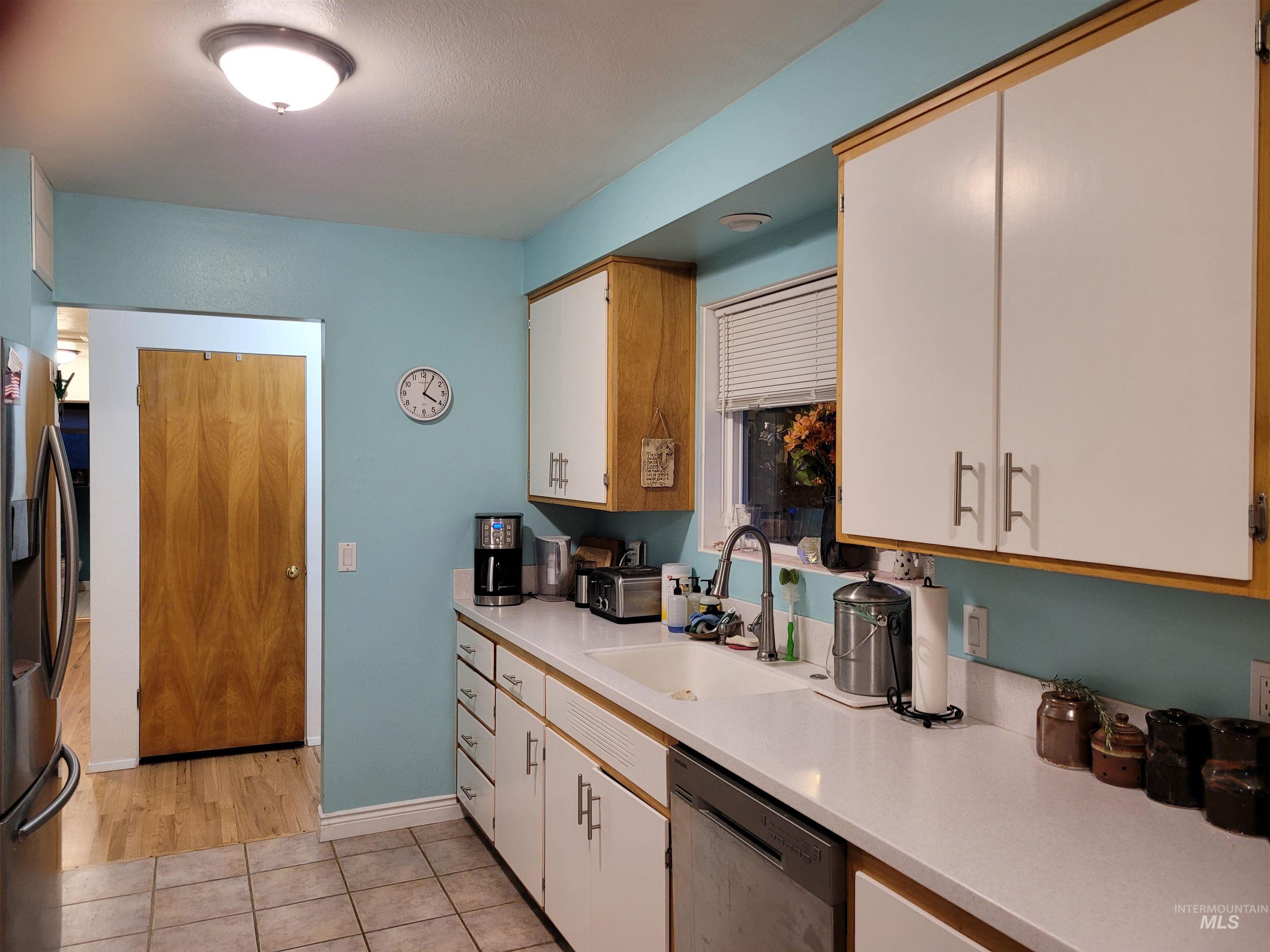 3214 Meadowlark Drive, Lewiston, Idaho 83501, 5 Bedrooms, 3 Bathrooms, Residential For Sale, Price $489,000,MLS 98969408