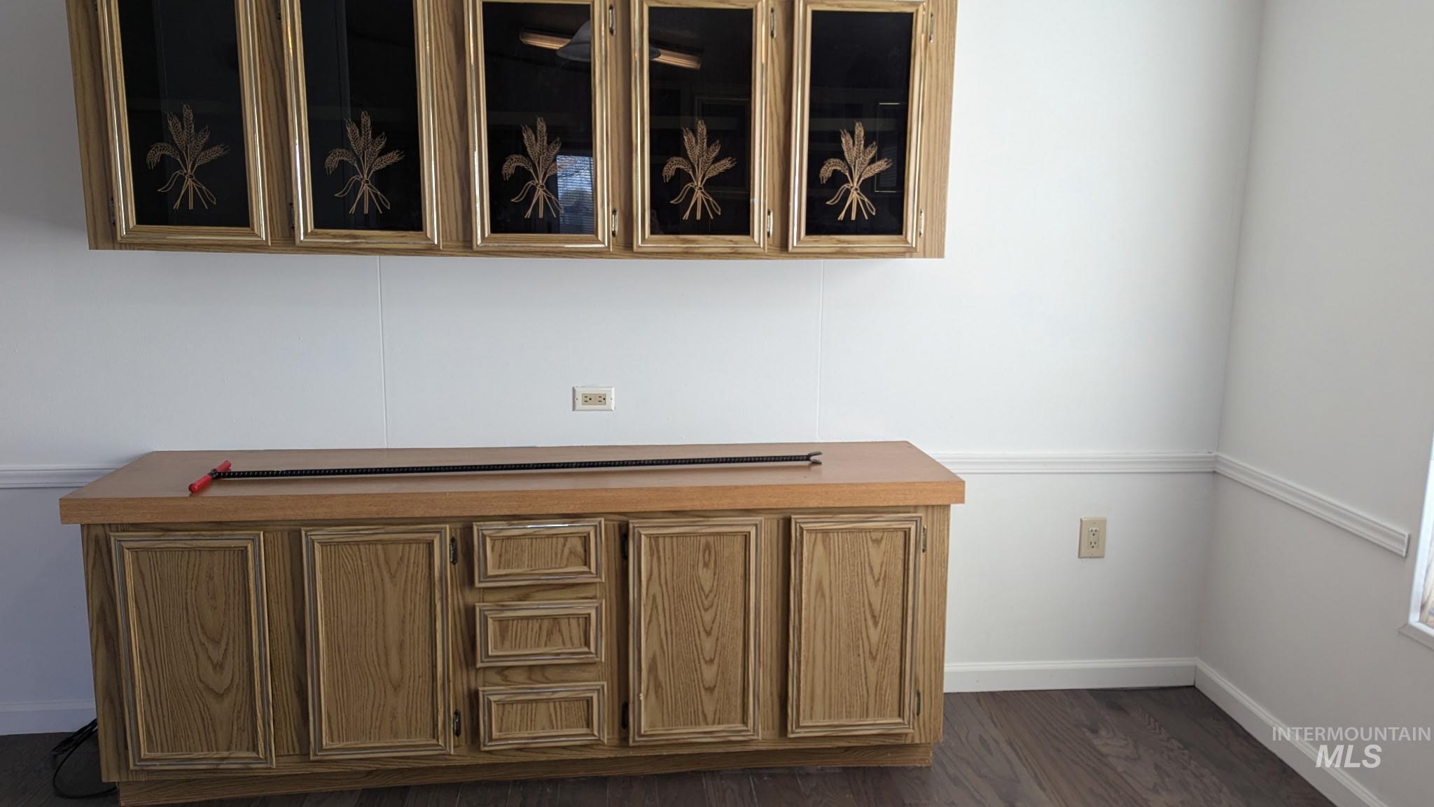 692 NW 15th St, Meridian, Idaho 83642, 3 Bedrooms, 2 Bathrooms, Residential For Sale, Price $270,000,MLS 98969411