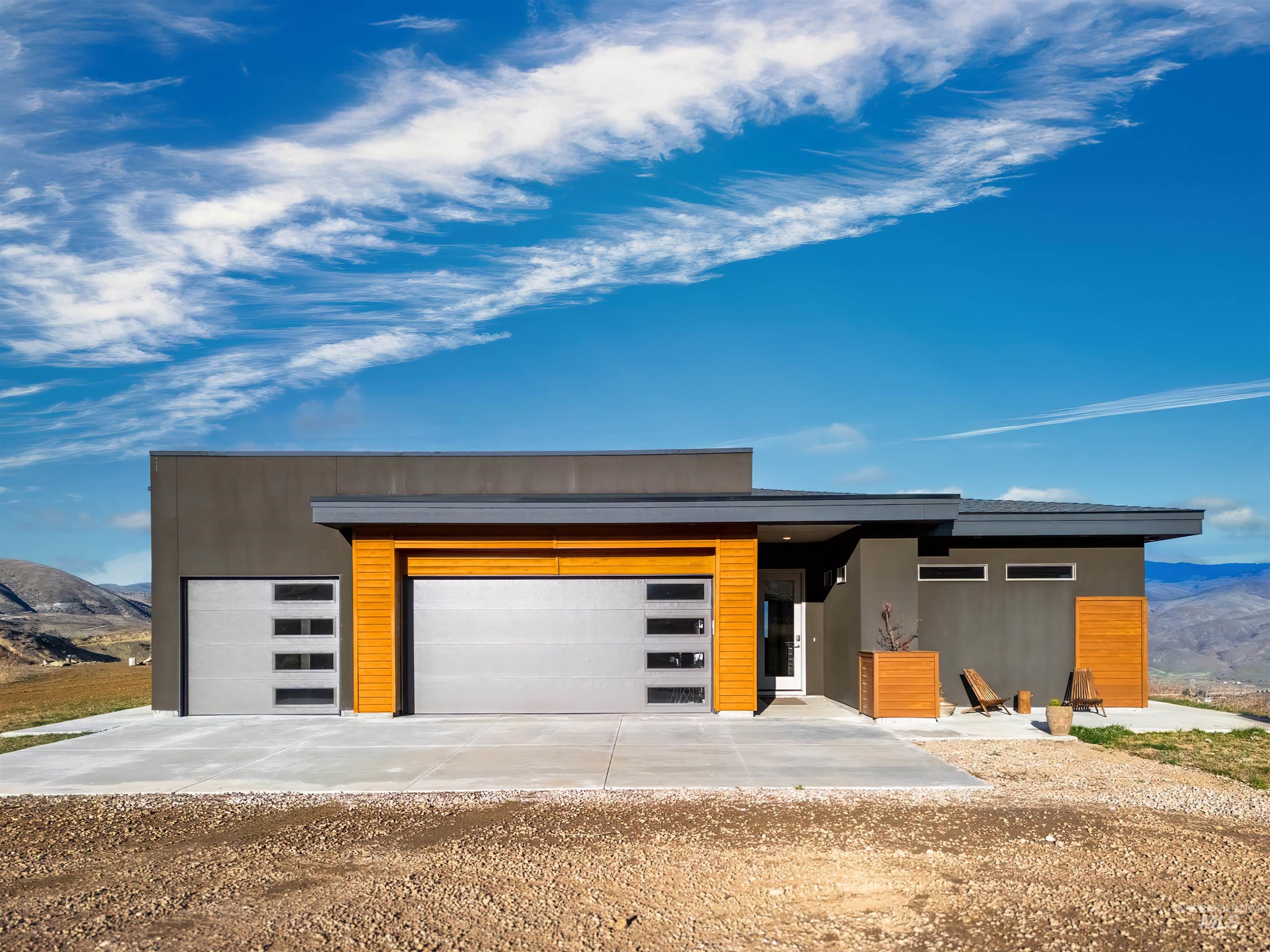 170 Summit Ridge Rd, Horseshoe Bend, Idaho 83629-9003, 3 Bedrooms, 3 Bathrooms, Residential For Sale, Price $1,364,900,MLS 98969413