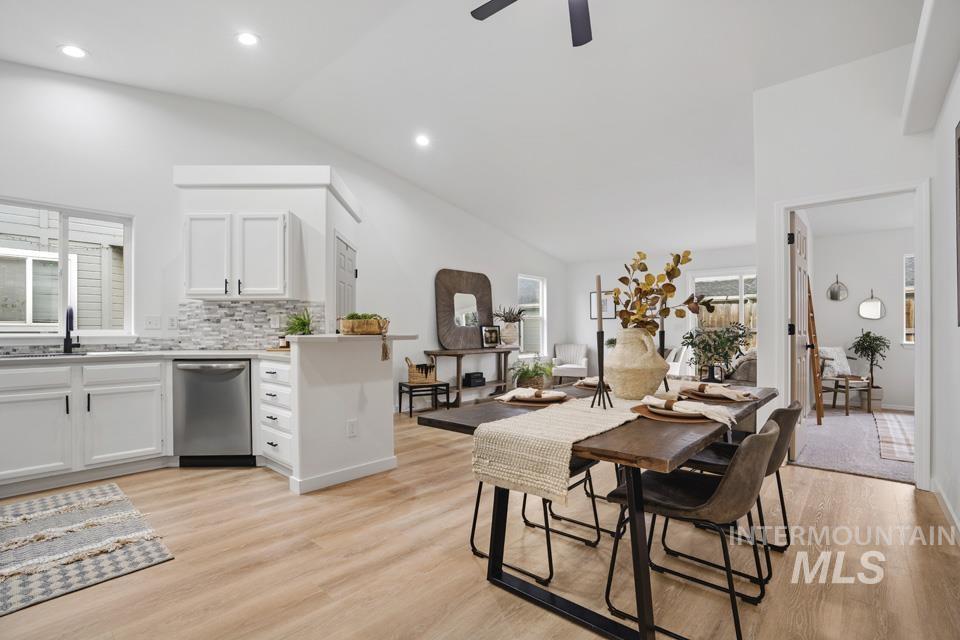 1026 E Hawaii, Nampa, Idaho 83686, 2 Bedrooms, 2 Bathrooms, Residential For Sale, Price $314,950,MLS 98969414