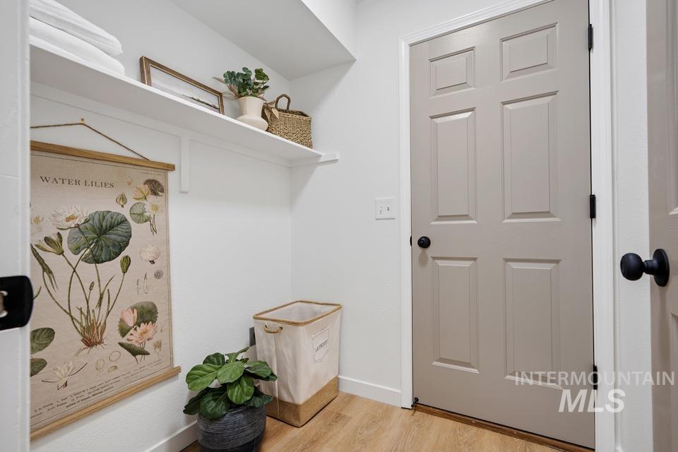 1026 E Hawaii, Nampa, Idaho 83686, 2 Bedrooms, 2 Bathrooms, Residential For Sale, Price $314,950,MLS 98969414