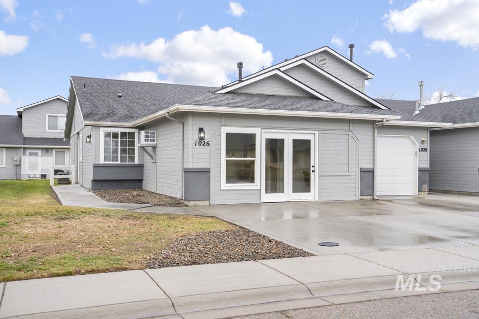 1026 E Hawaii, Nampa, Idaho 83686, 2 Bedrooms, 2 Bathrooms, Residential For Sale, Price $314,950,MLS 98969414