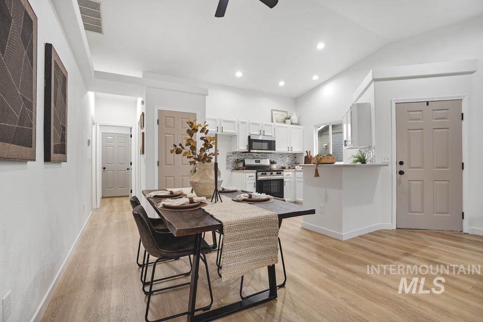 1026 E Hawaii, Nampa, Idaho 83686, 2 Bedrooms, 2 Bathrooms, Residential For Sale, Price $314,950,MLS 98969414