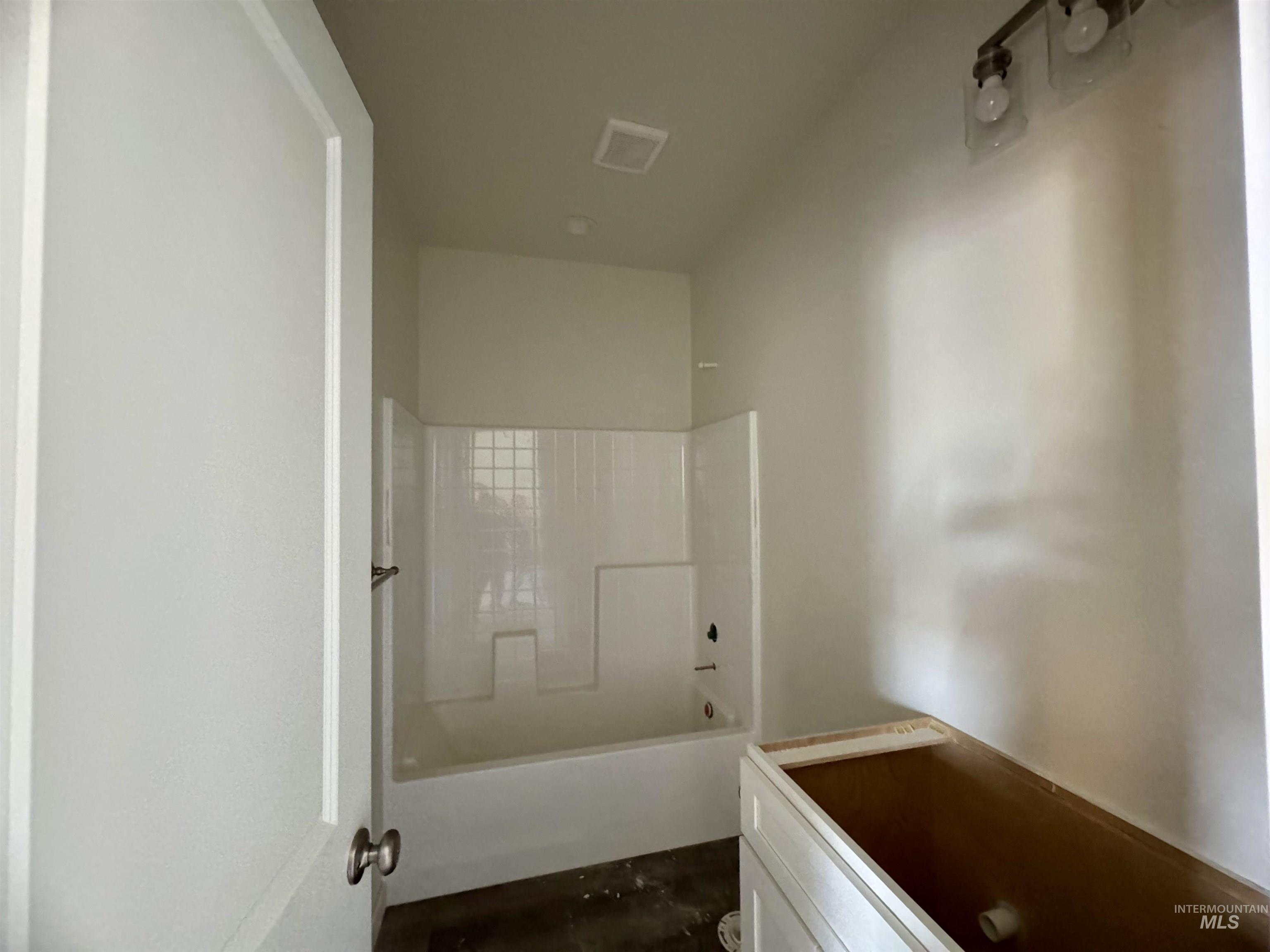 2018 Regan St, Jerome, Idaho 83338, 3 Bedrooms, 2 Bathrooms, Residential For Sale, Price $370,000,MLS 98969416