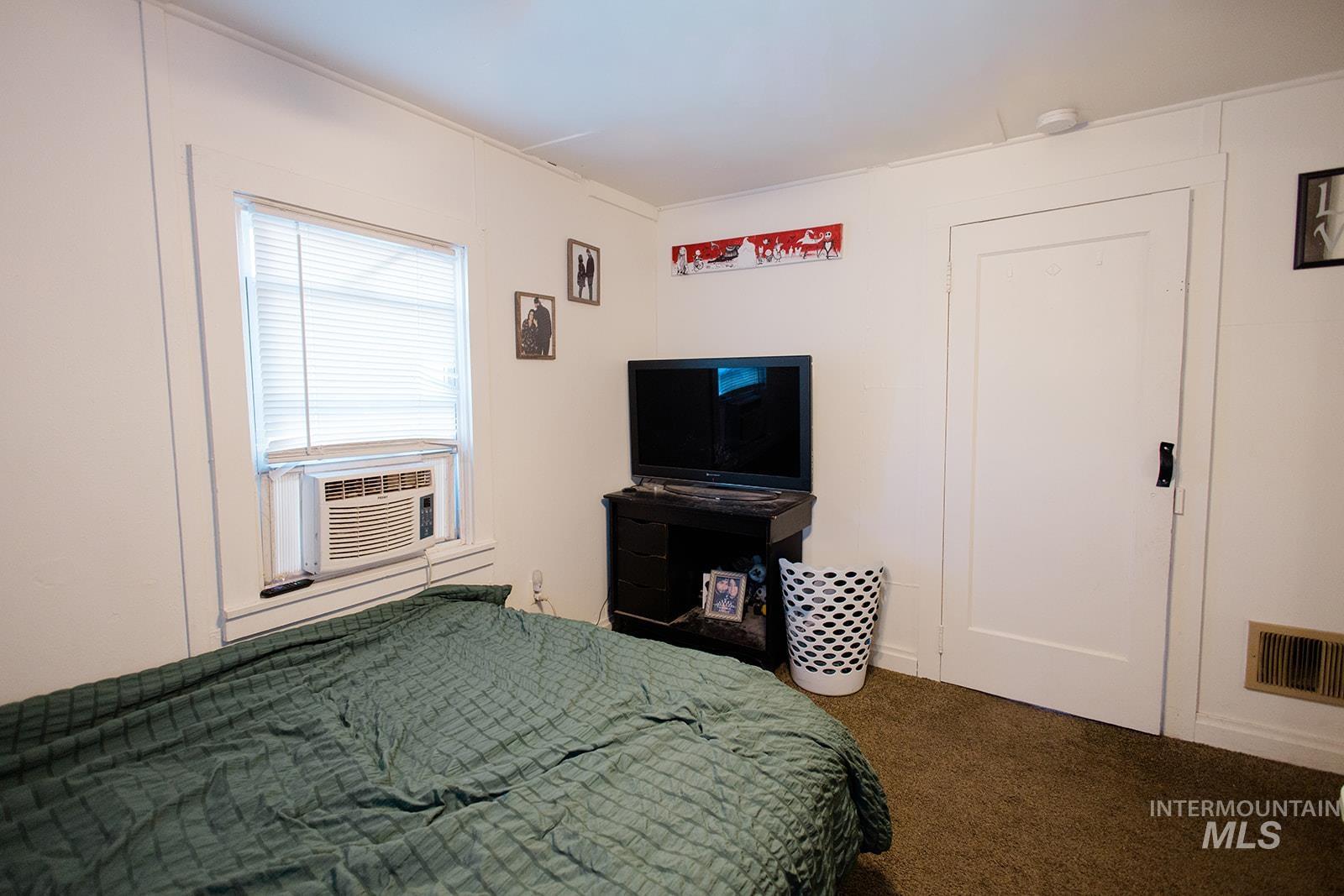 110 S 11th East, Mountain Home, Idaho 83647, 2 Bedrooms, 1 Bathroom, Residential For Sale, Price $200,000, 98969418