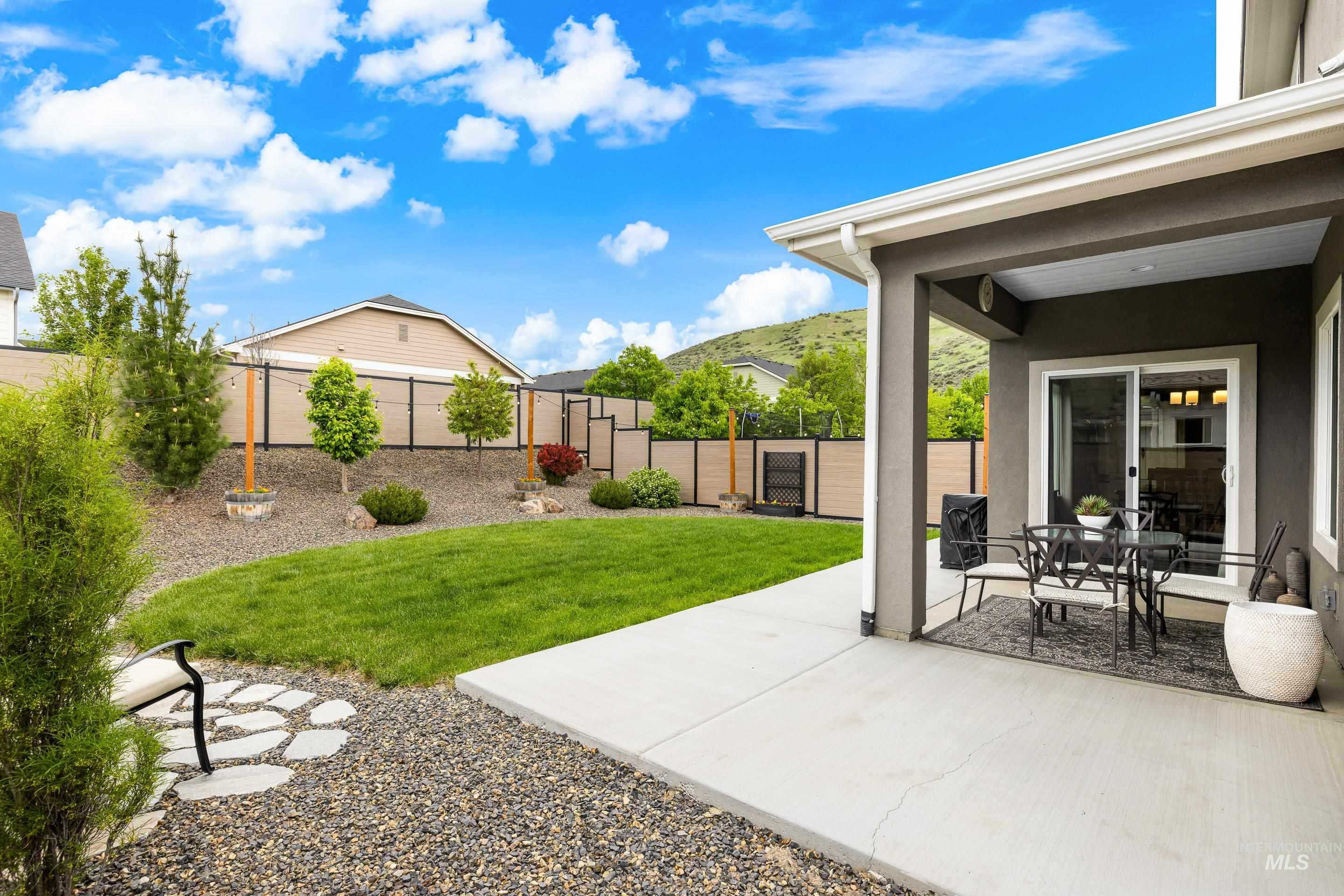 5598 W Old Ranch St, Eagle, Idaho 83714, 4 Bedrooms, 3 Bathrooms, Residential For Sale, Price $615,000,MLS 98969419