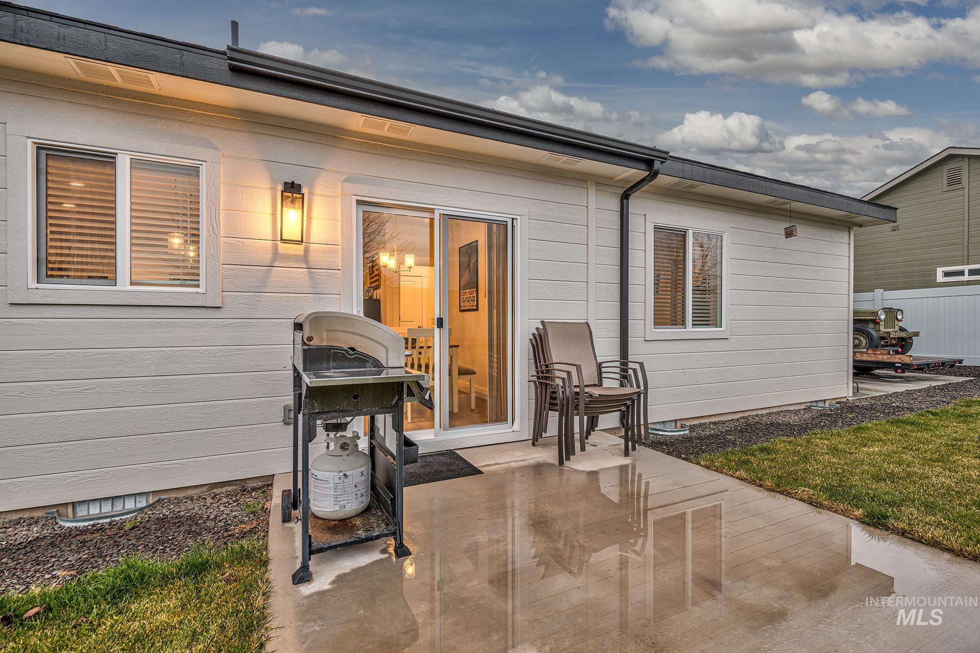 1600 Wagon Road, Weiser, Idaho 83672, 3 Bedrooms, 2 Bathrooms, Residential For Sale, Price $338,500,MLS 98969420