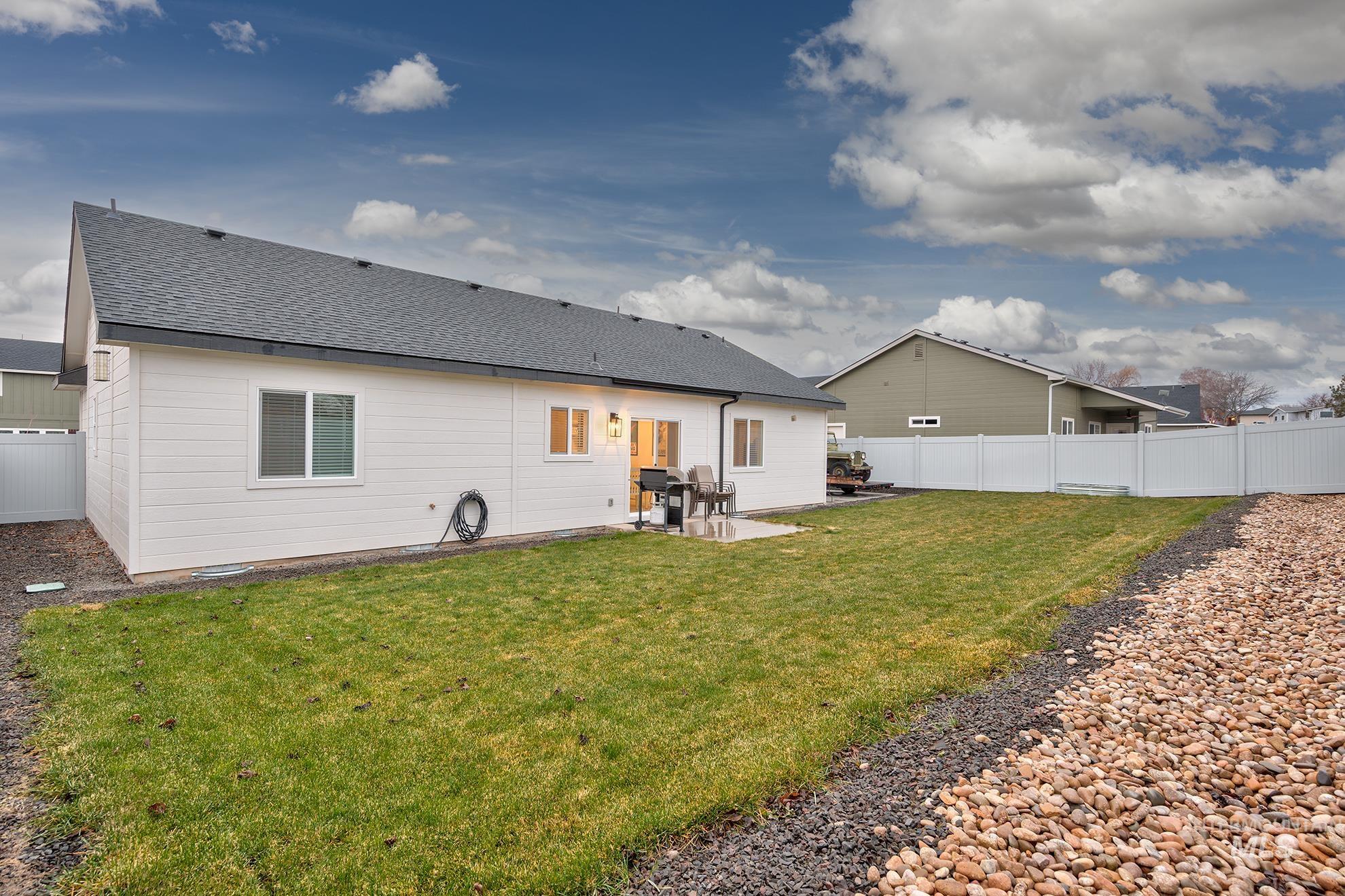 1600 Wagon Road, Weiser, Idaho 83672, 3 Bedrooms, 2 Bathrooms, Residential For Sale, Price $338,500,MLS 98969420