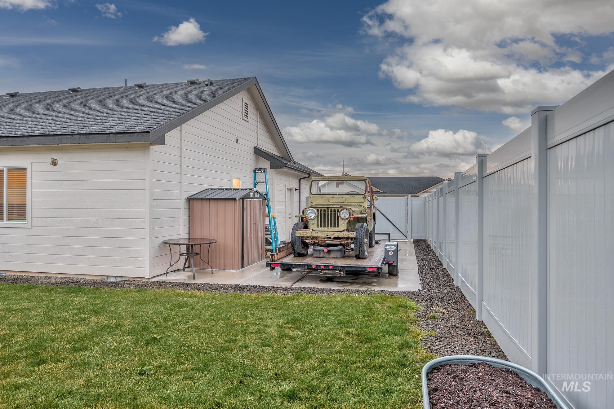 1600 Wagon Road, Weiser, Idaho 83672, 3 Bedrooms, 2 Bathrooms, Residential For Sale, Price $338,500,MLS 98969420