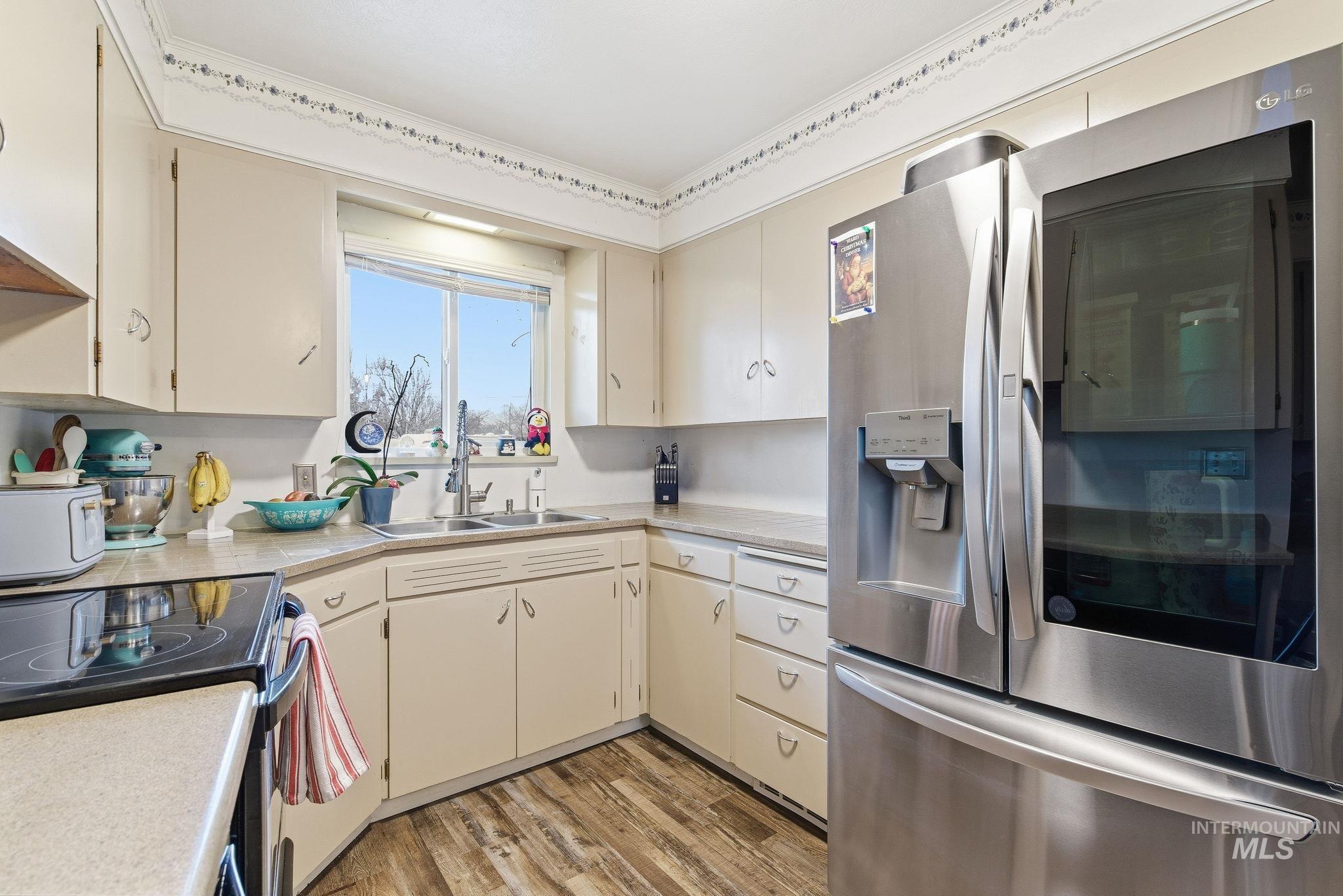 4426 W Clark Cir, Boise, Idaho 83705, 3 Bedrooms, 1.5 Bathrooms, Residential For Sale, Price $399,000,MLS 98969421