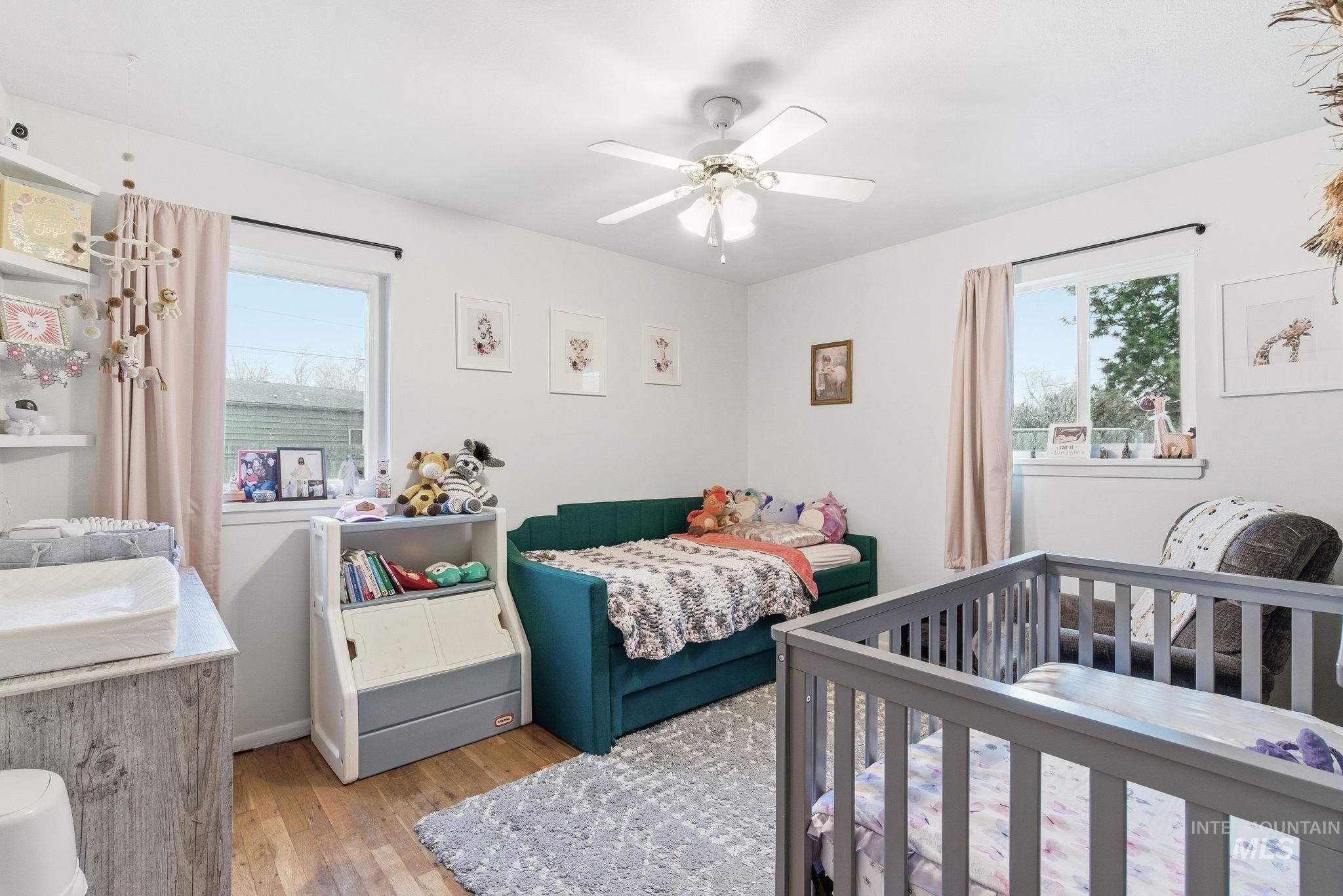 4426 W Clark Cir, Boise, Idaho 83705, 3 Bedrooms, 1.5 Bathrooms, Residential For Sale, Price $399,000,MLS 98969421