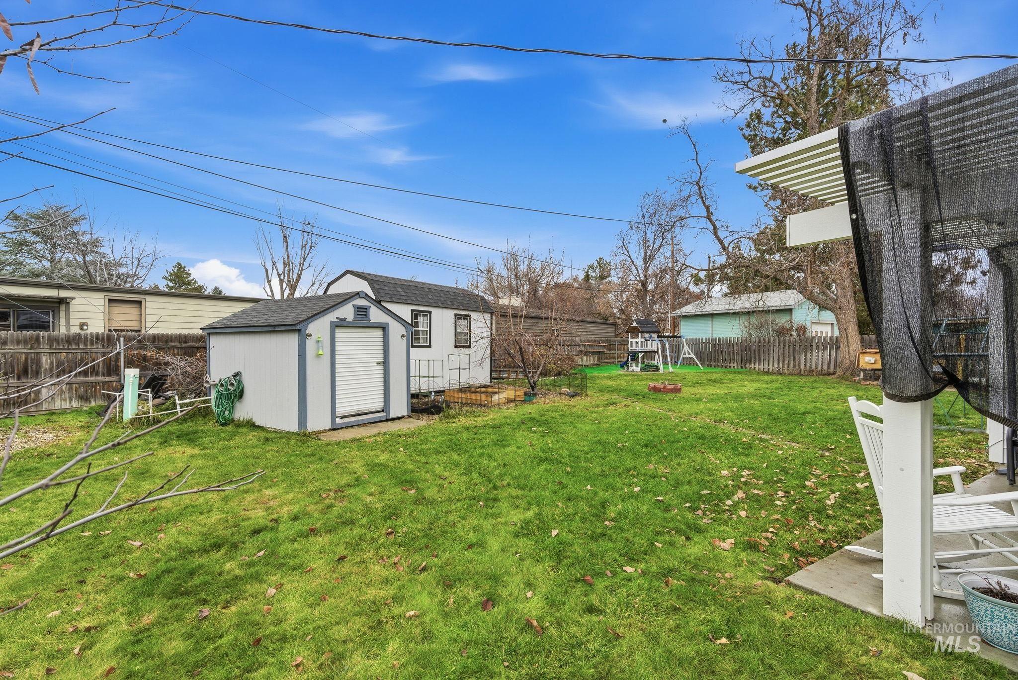 4426 W Clark Cir, Boise, Idaho 83705, 3 Bedrooms, 1.5 Bathrooms, Residential For Sale, Price $399,000,MLS 98969421