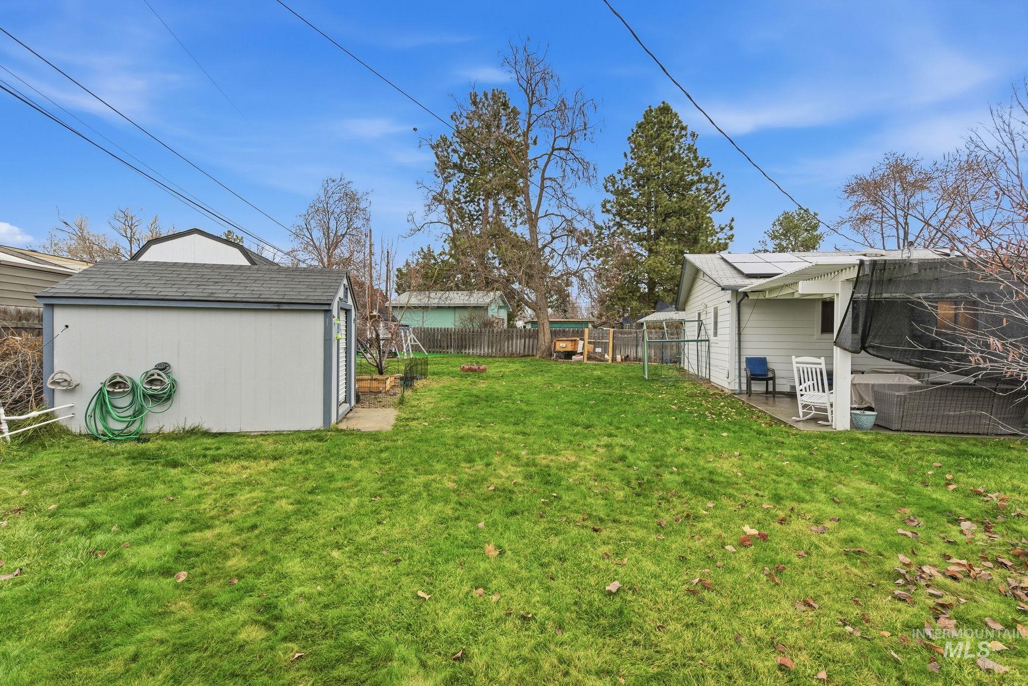 4426 W Clark Cir, Boise, Idaho 83705, 3 Bedrooms, 1.5 Bathrooms, Residential For Sale, Price $399,000,MLS 98969421