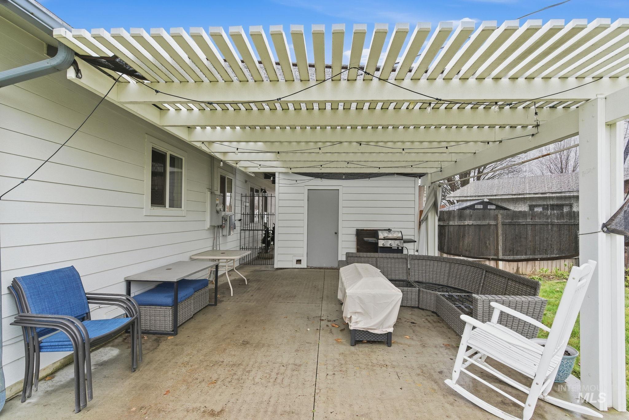 4426 W Clark Cir, Boise, Idaho 83705, 3 Bedrooms, 1.5 Bathrooms, Residential For Sale, Price $399,000,MLS 98969421