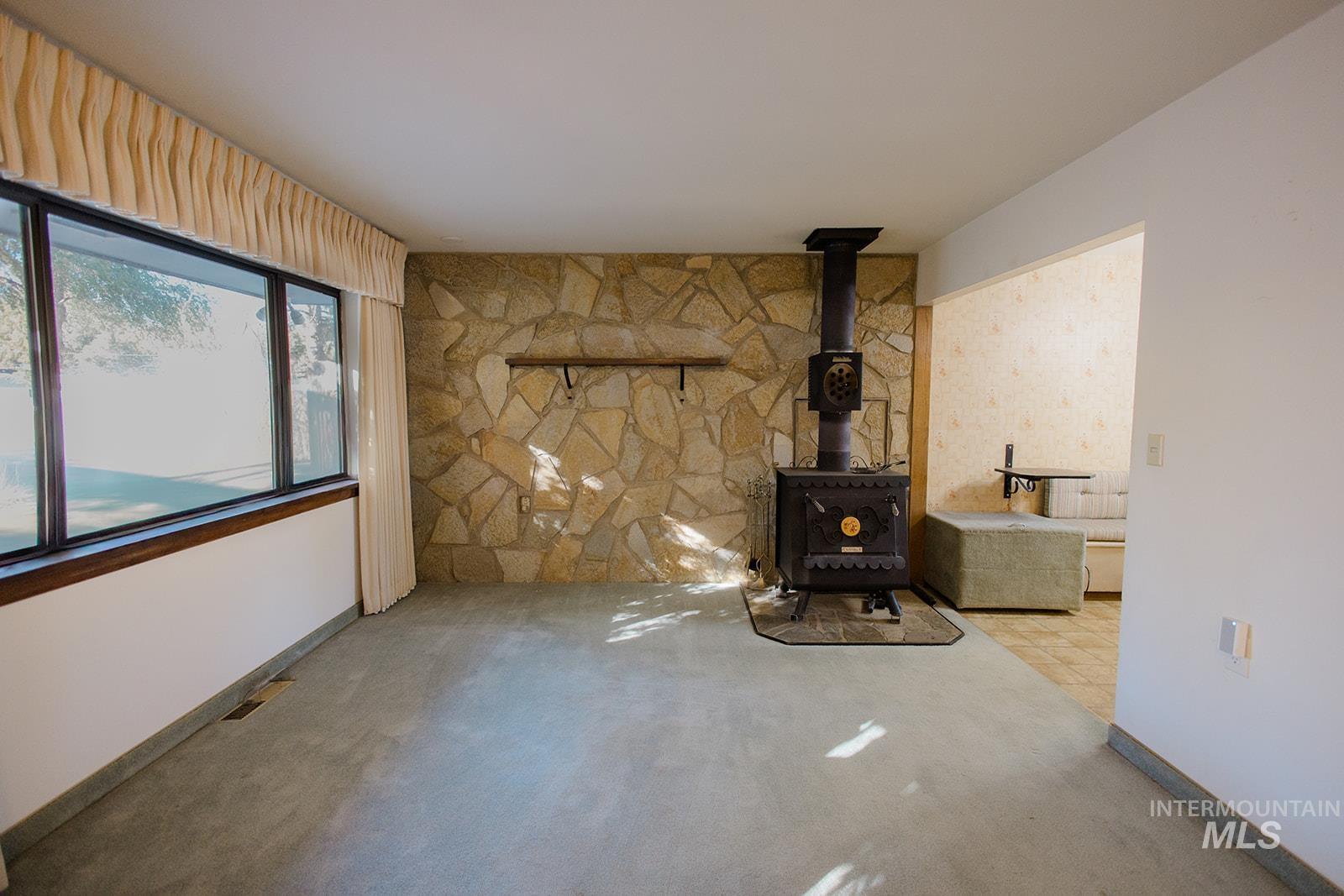 120 S 11th East, Mountain Home, Idaho 83647, 4 Bedrooms, 1.5 Bathrooms, Residential For Sale, Price $325,000,MLS 98969422