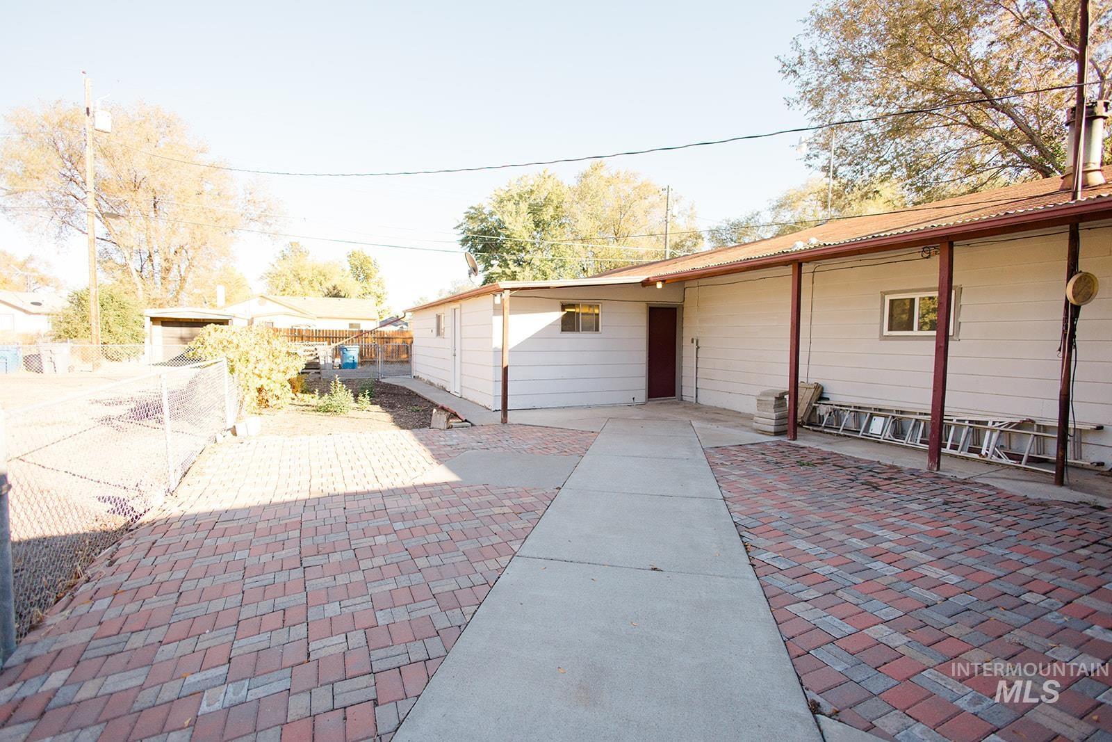 120 S 11th East, Mountain Home, Idaho 83647, 4 Bedrooms, 1.5 Bathrooms, Residential For Sale, Price $325,000,MLS 98969422