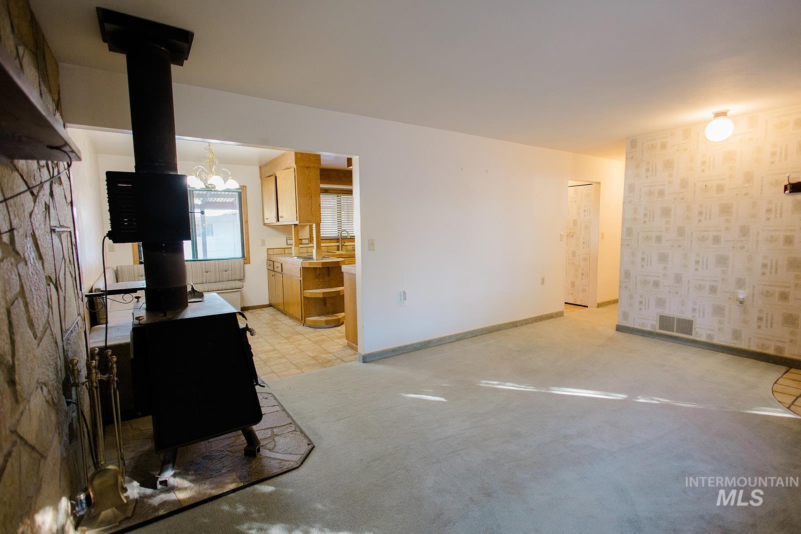 120 S 11th East, Mountain Home, Idaho 83647, 4 Bedrooms, 1.5 Bathrooms, Residential For Sale, Price $325,000,MLS 98969422