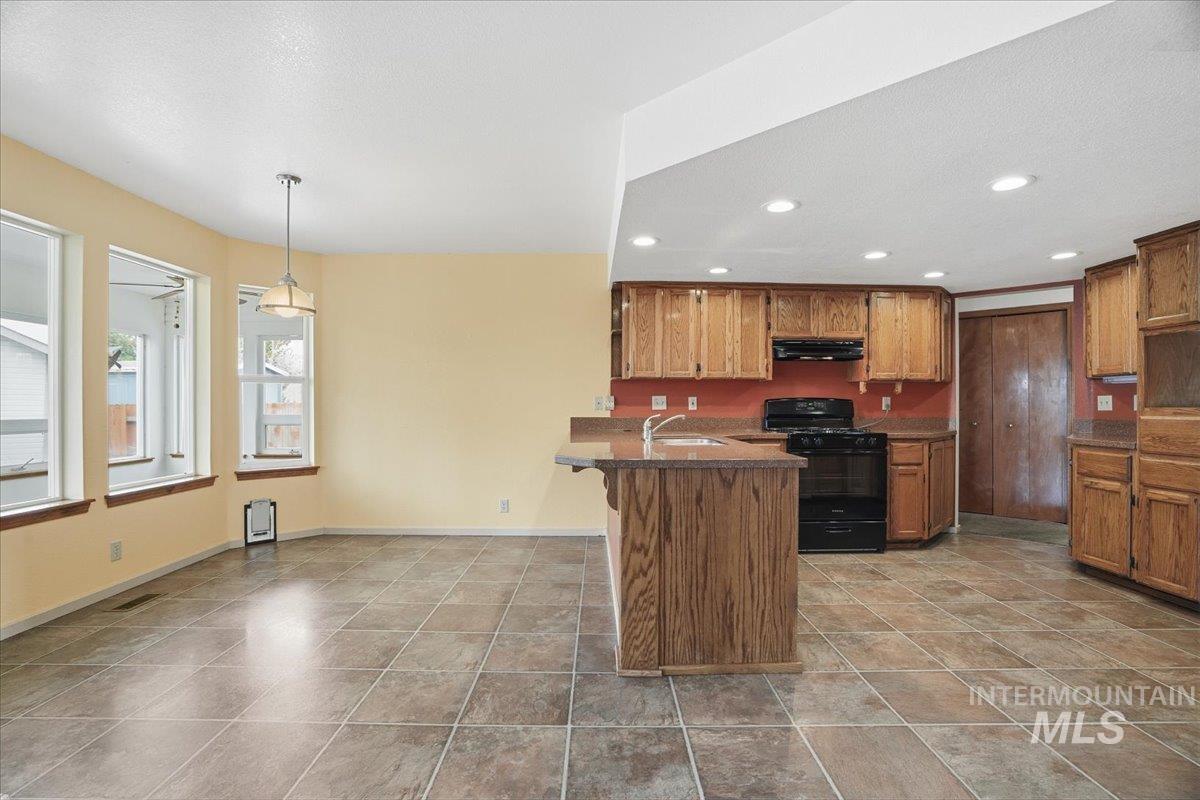 2488 E E Tiger Lily Dr, Boise, Idaho 83716, 3 Bedrooms, 2 Bathrooms, Residential For Sale, Price $499,900,MLS 98969424