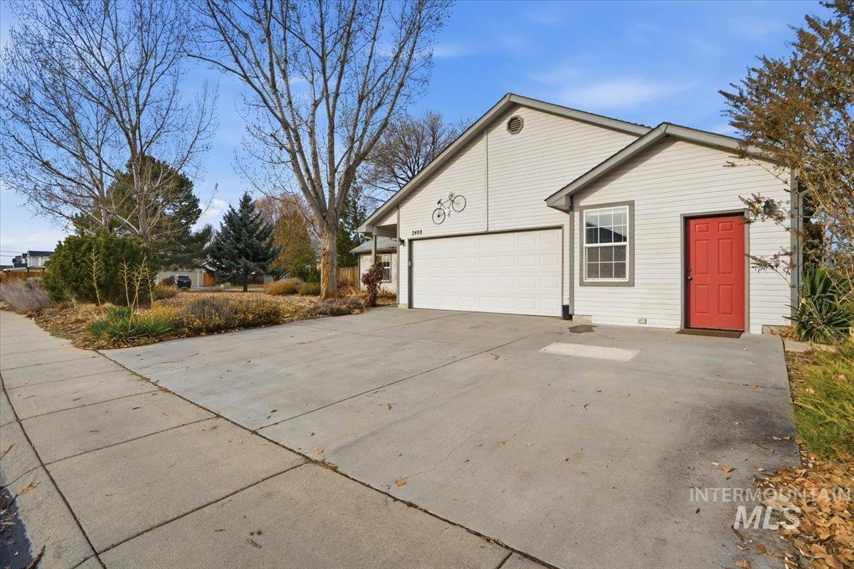 2488 E E Tiger Lily Dr, Boise, Idaho 83716, 3 Bedrooms, 2 Bathrooms, Residential For Sale, Price $499,900,MLS 98969424