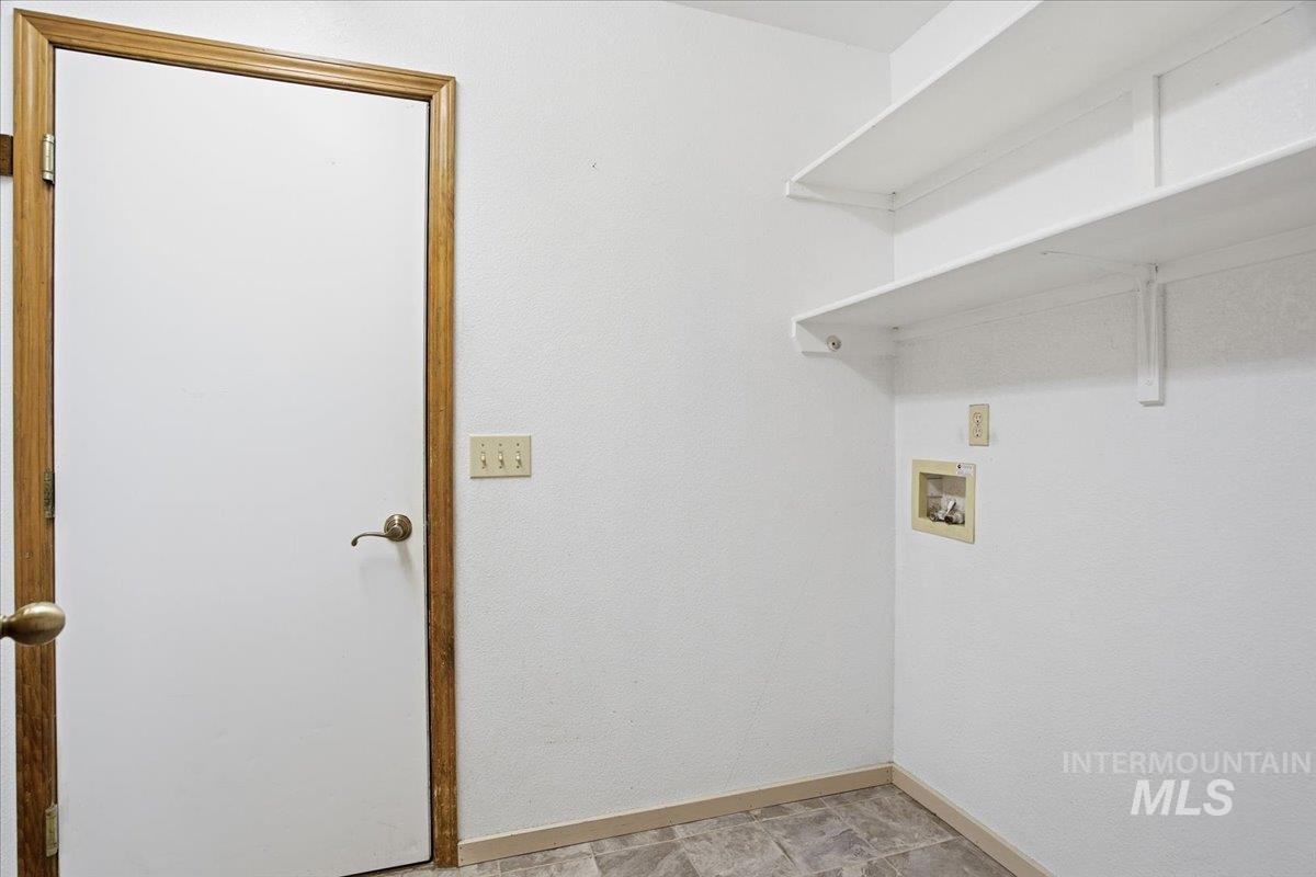 2488 E E Tiger Lily Dr, Boise, Idaho 83716, 3 Bedrooms, 2 Bathrooms, Residential For Sale, Price $499,900,MLS 98969424