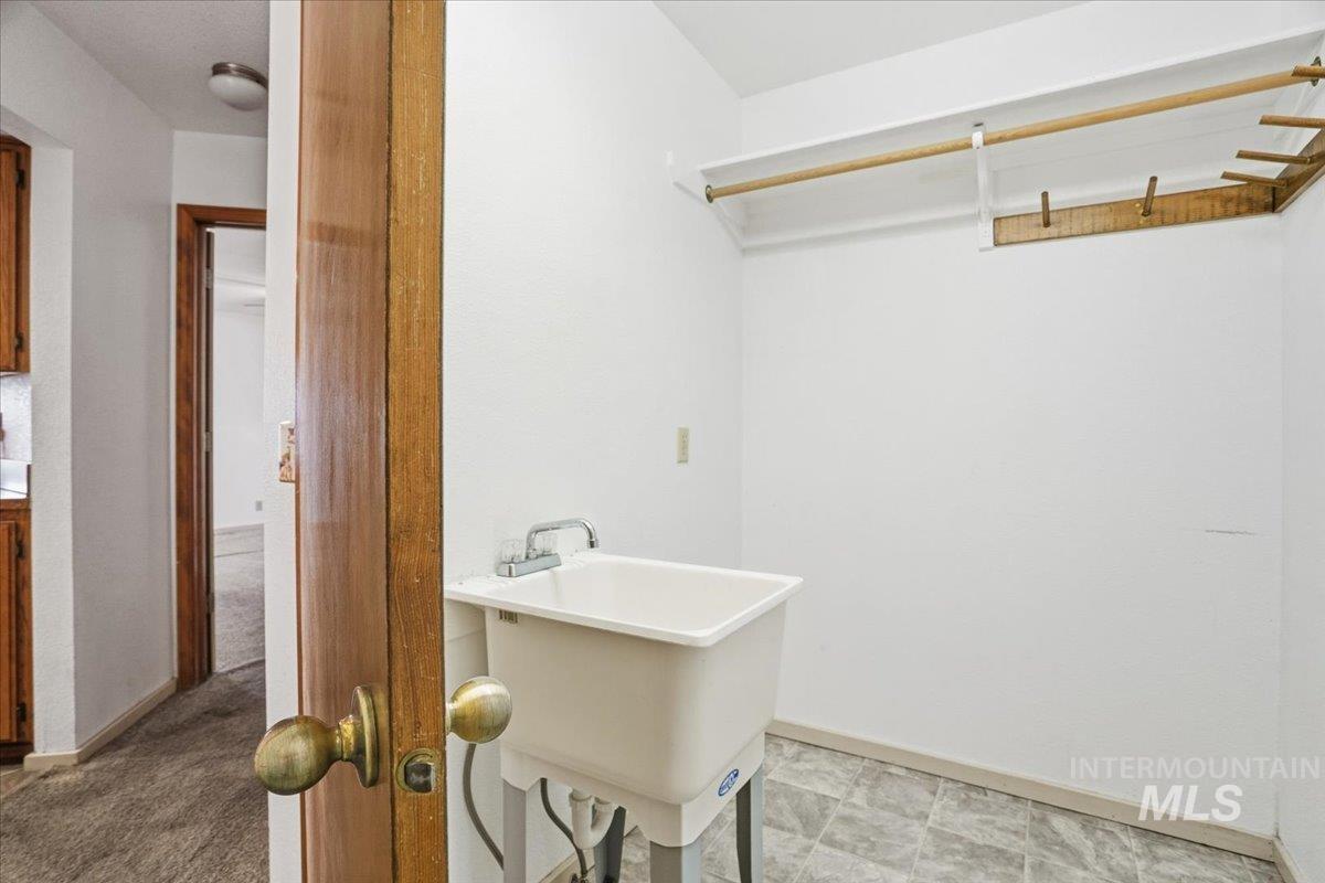 2488 E E Tiger Lily Dr, Boise, Idaho 83716, 3 Bedrooms, 2 Bathrooms, Residential For Sale, Price $499,900,MLS 98969424