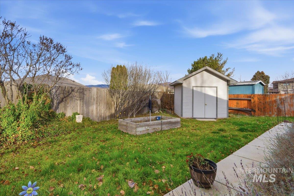 2488 E E Tiger Lily Dr, Boise, Idaho 83716, 3 Bedrooms, 2 Bathrooms, Residential For Sale, Price $499,900,MLS 98969424