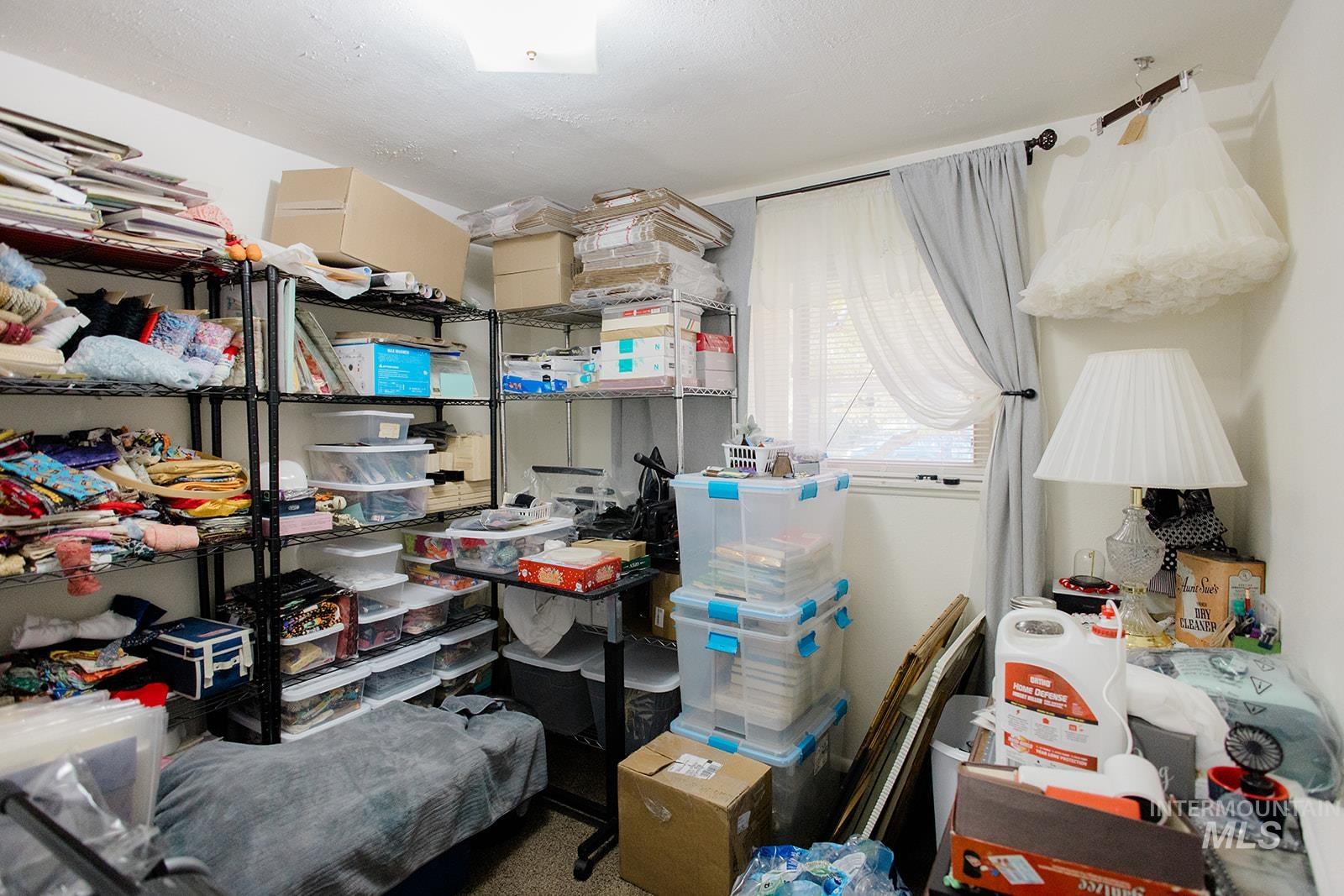 160 S 11th East, Mountain Home, Idaho 83647, 4 Bedrooms, 1 Bathroom, Residential For Sale, Price $265,000,MLS 98969425