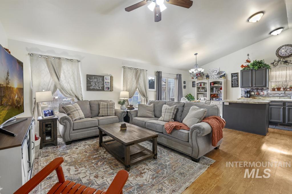 1567 Dana St., Twin Falls, Idaho 83301, 4 Bedrooms, 2 Bathrooms, Residential For Sale, Price $359,000,MLS 98969426